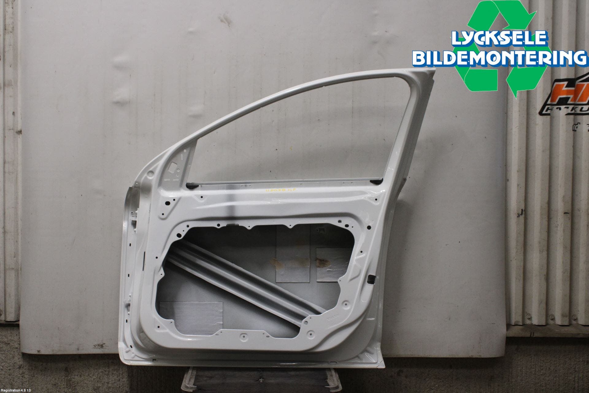 Volvo XC60 14-17 Dörr Fram Höger