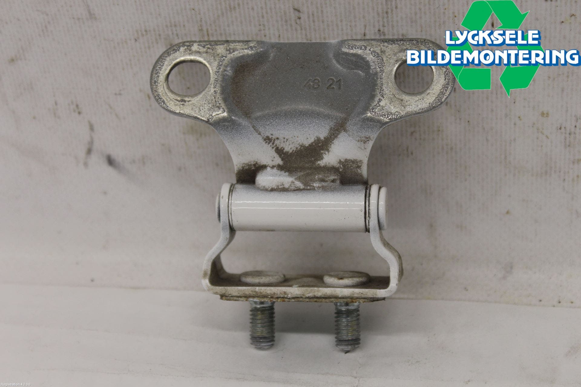 Toyota C-HR 16-23 Bakluckegångjärn Vä