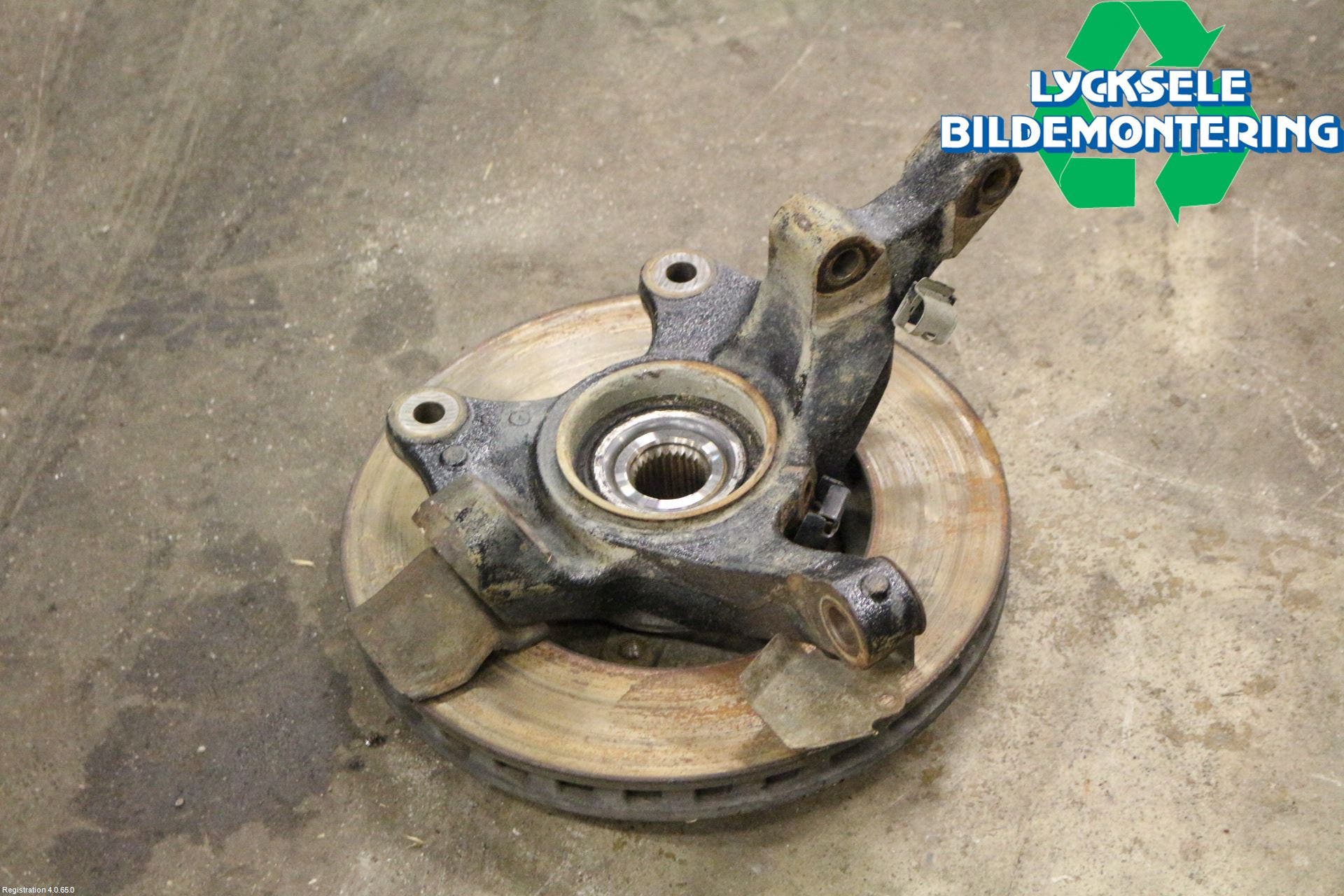 Mercedes-Benz MB VITO/V-KLASS (W640,W447,W448) 14- Styrspindel Lagerhus Hö