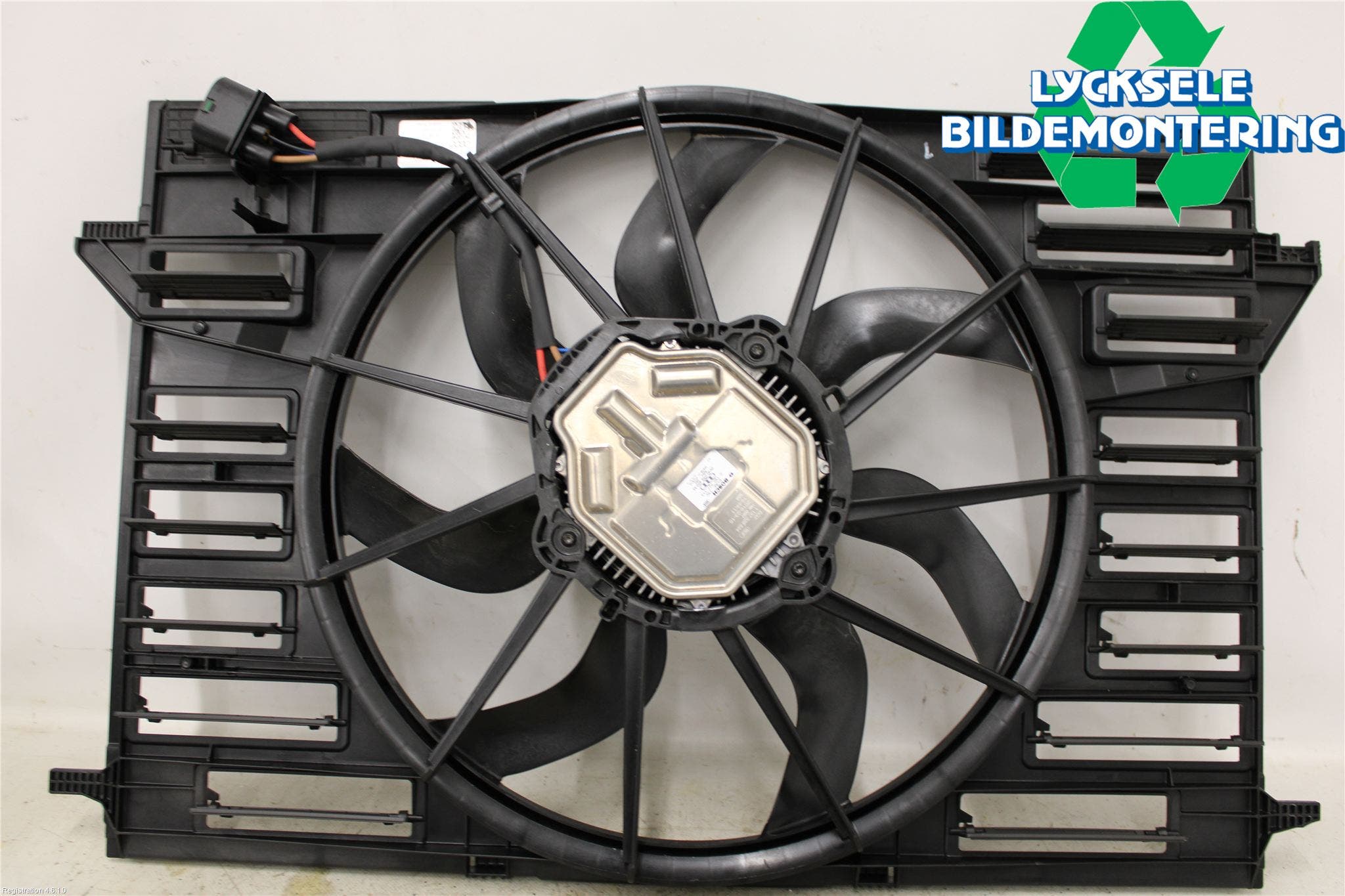 Audi A6 F2/C8 19- Kylfläkt El