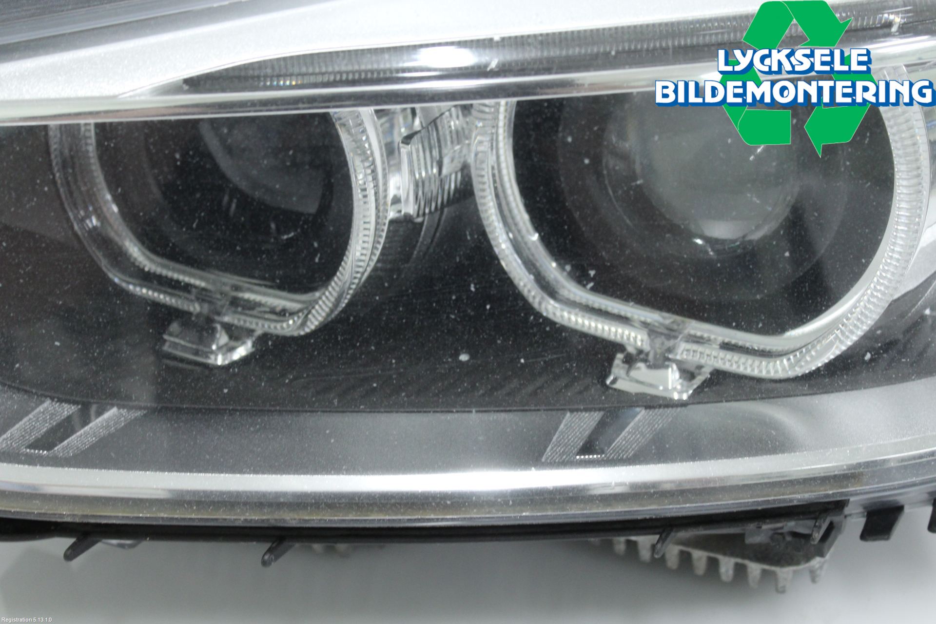 BMW 3 F30/F31/F80 12-19 Strålkastare Vänster