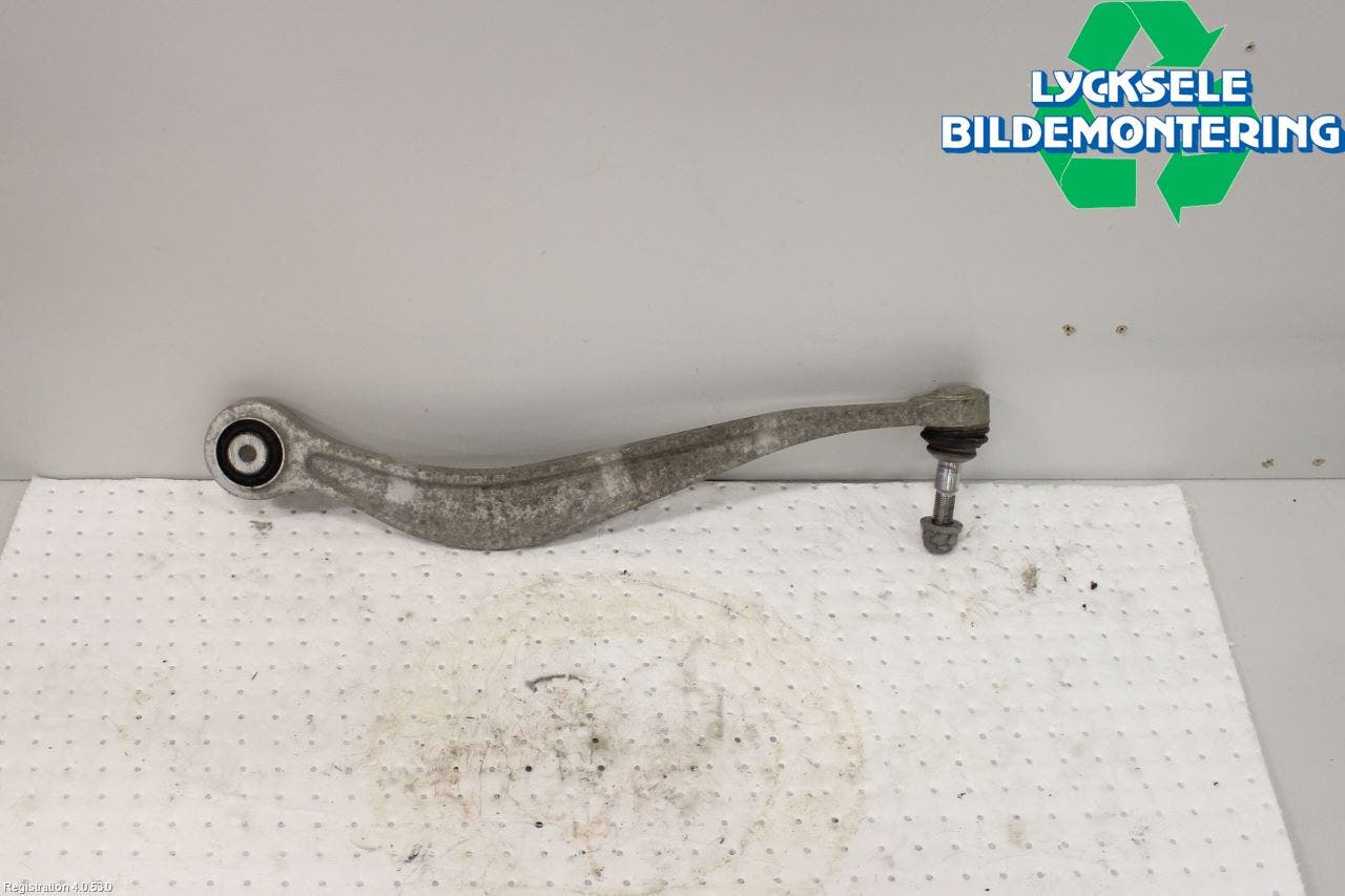 BMW 5 F10/F11/F18 09-17 Bärarm Bak Höger