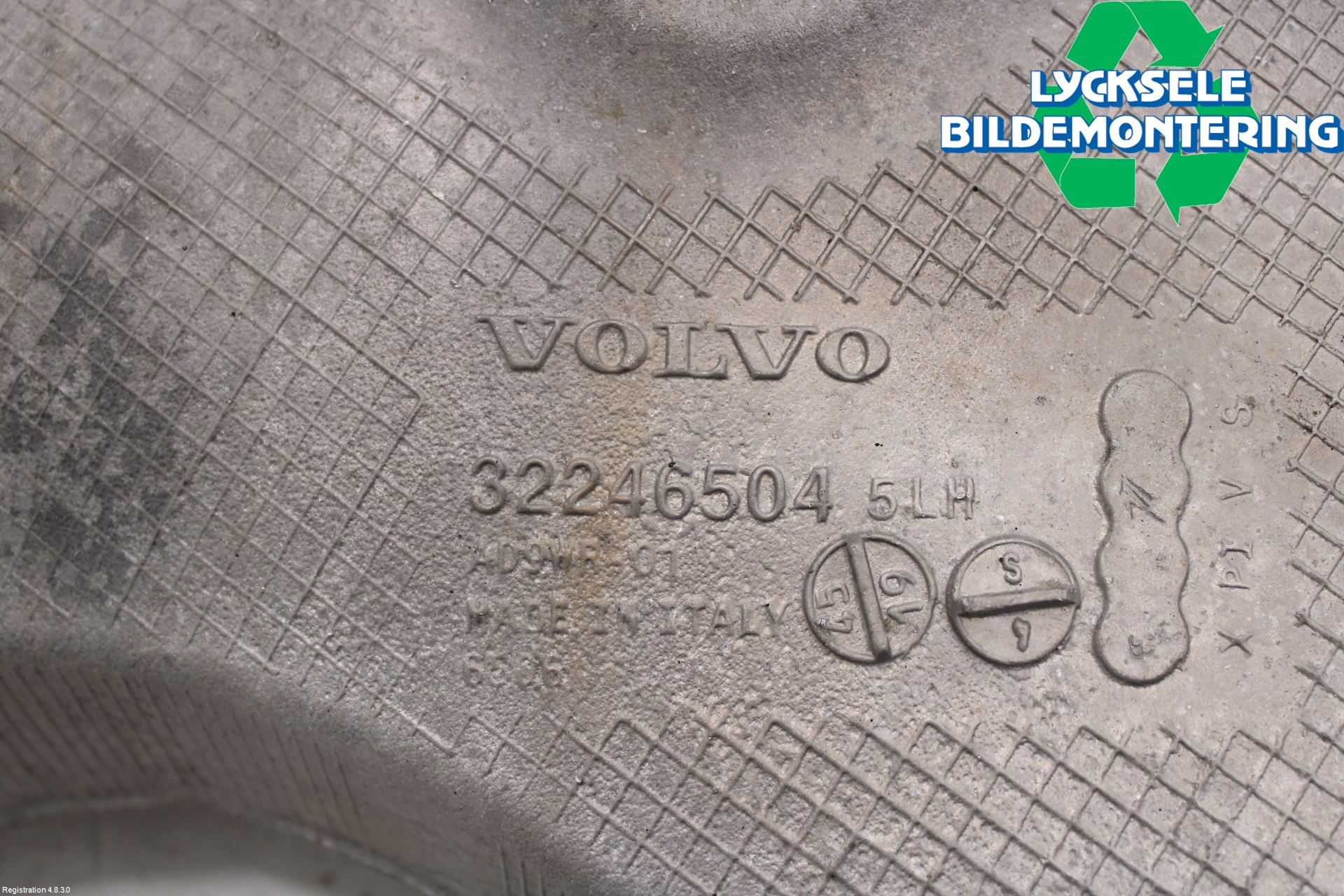 Volvo V60 19- Bärarm Bak Vänster