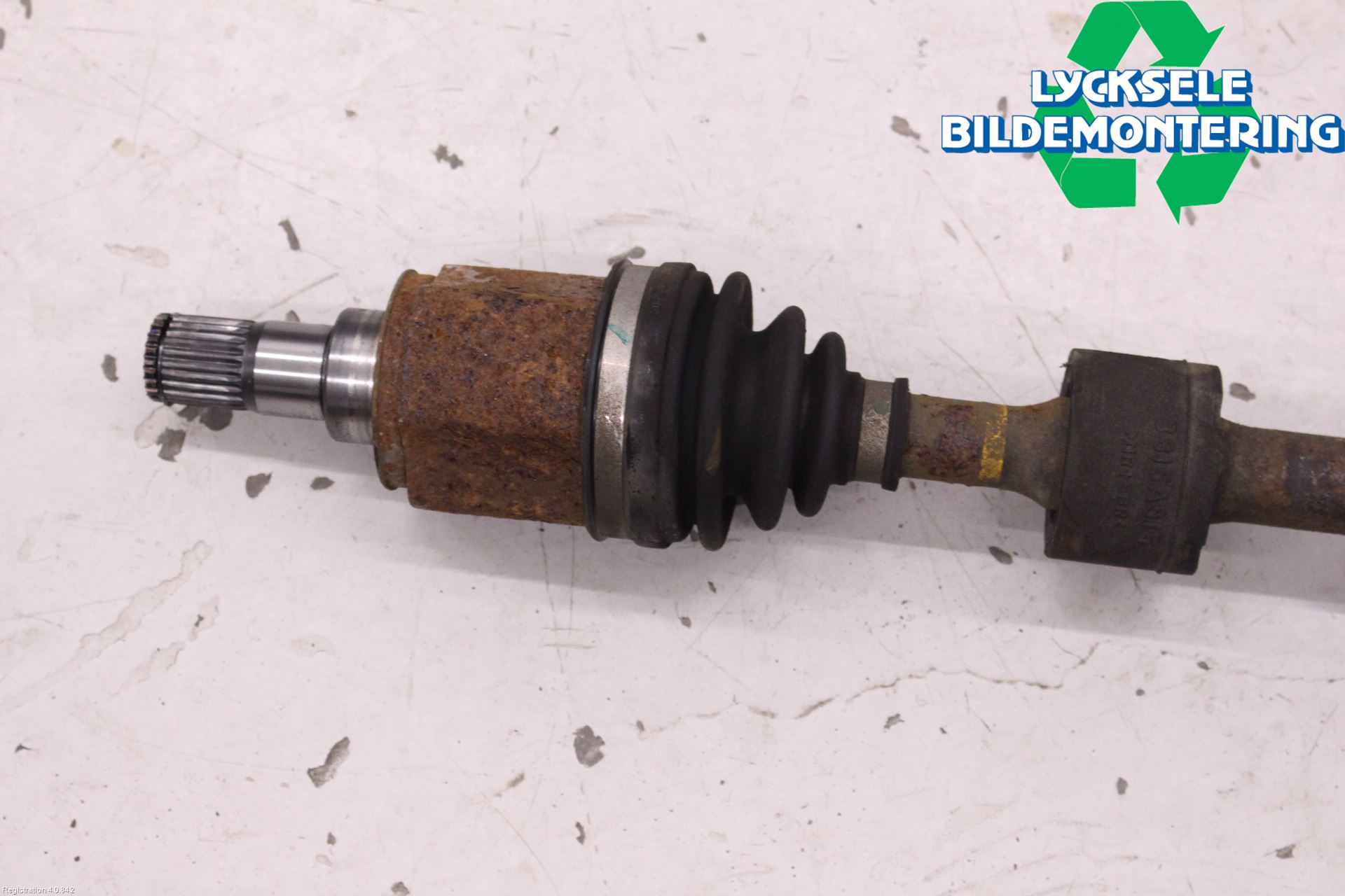 Mitsubishi OUTLANDER 13-21 Drivaxel Bak Höger