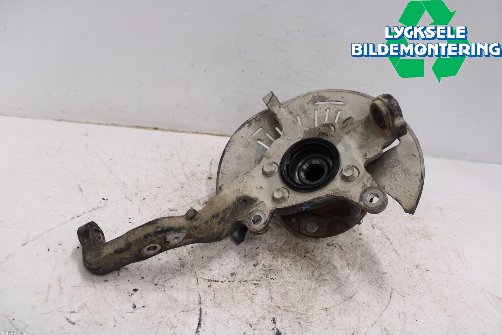 Isuzu D-MAX Styrspindel Lagerhus Vä