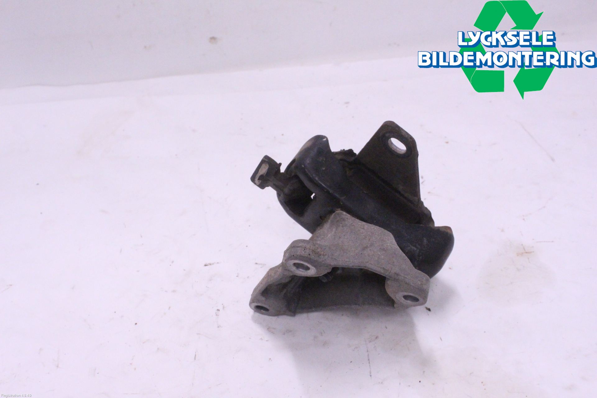 Volkswagen VW AMAROK 2H 10-22 Motorfäste