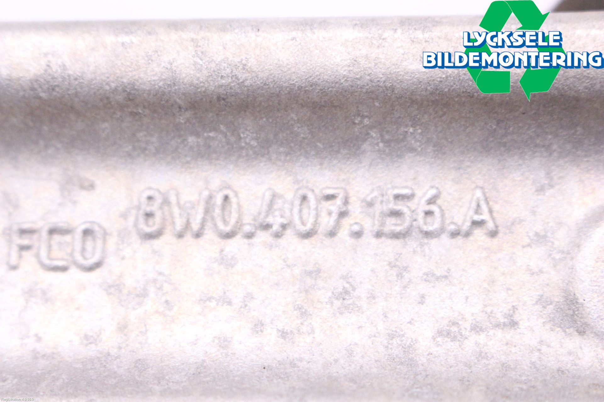 Audi A4/S4 B9 20- Bärarm Fram Undre Hö