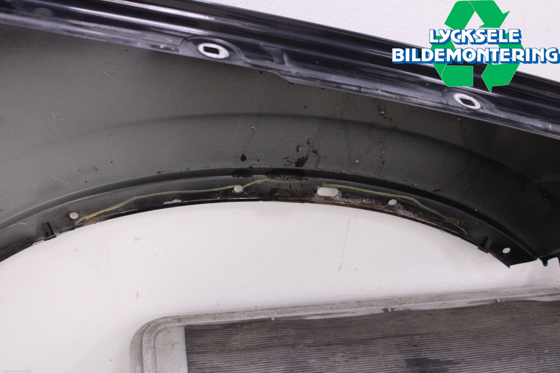 Volkswagen VW TOUAREG 7P 11-18 Skärm Fram Vänster