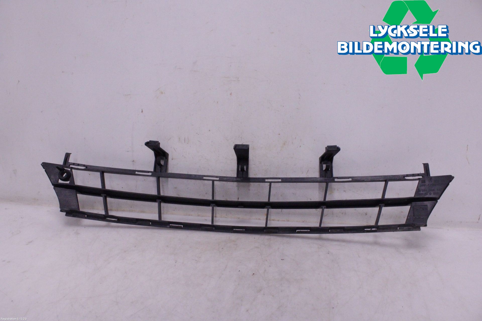 Opel INSIGNIA 17- Grilldel Mitt