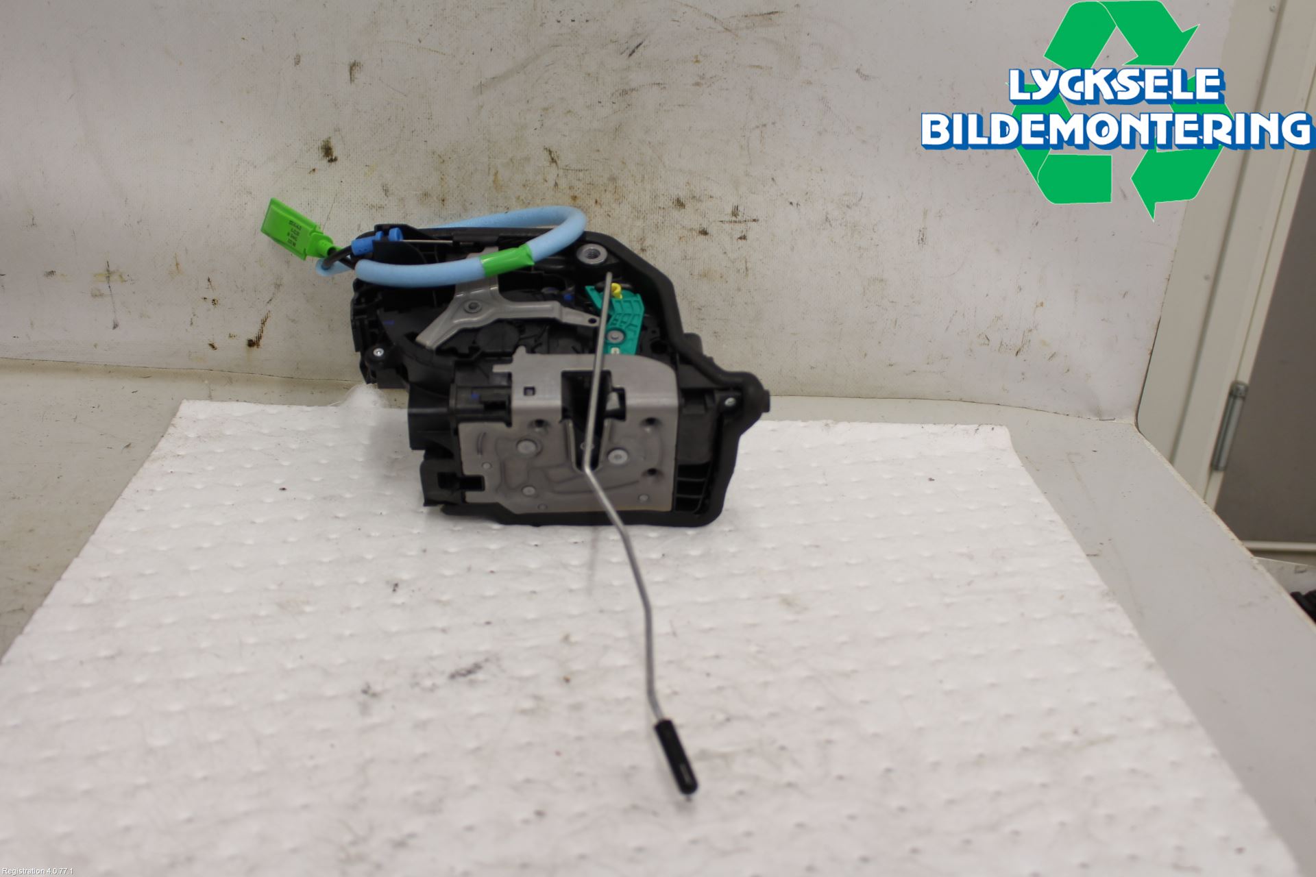 BMW X1 F48 15-22 Låskista-Dörrlås