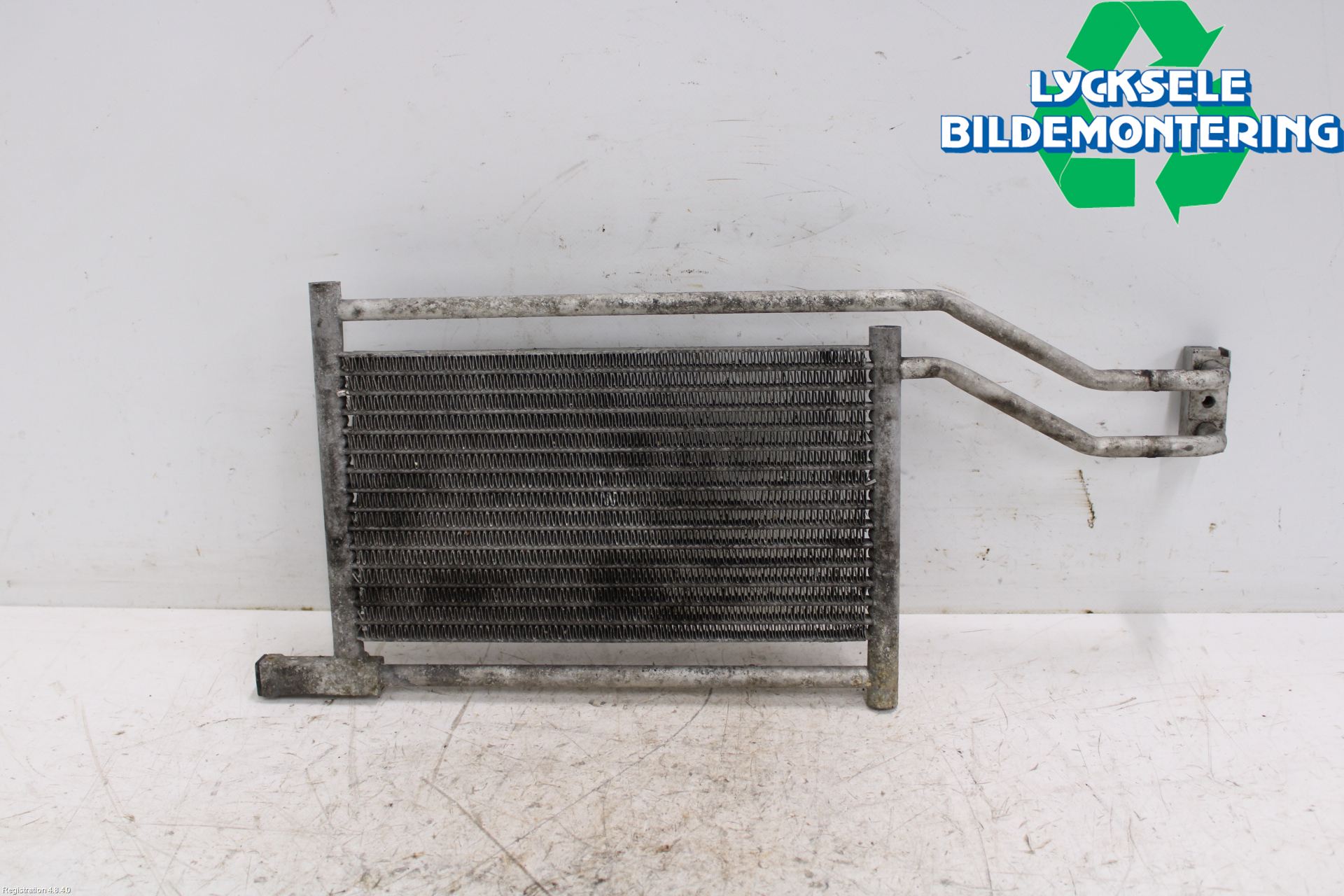 BMW 7 E38      93-01 Oljekylare Automat