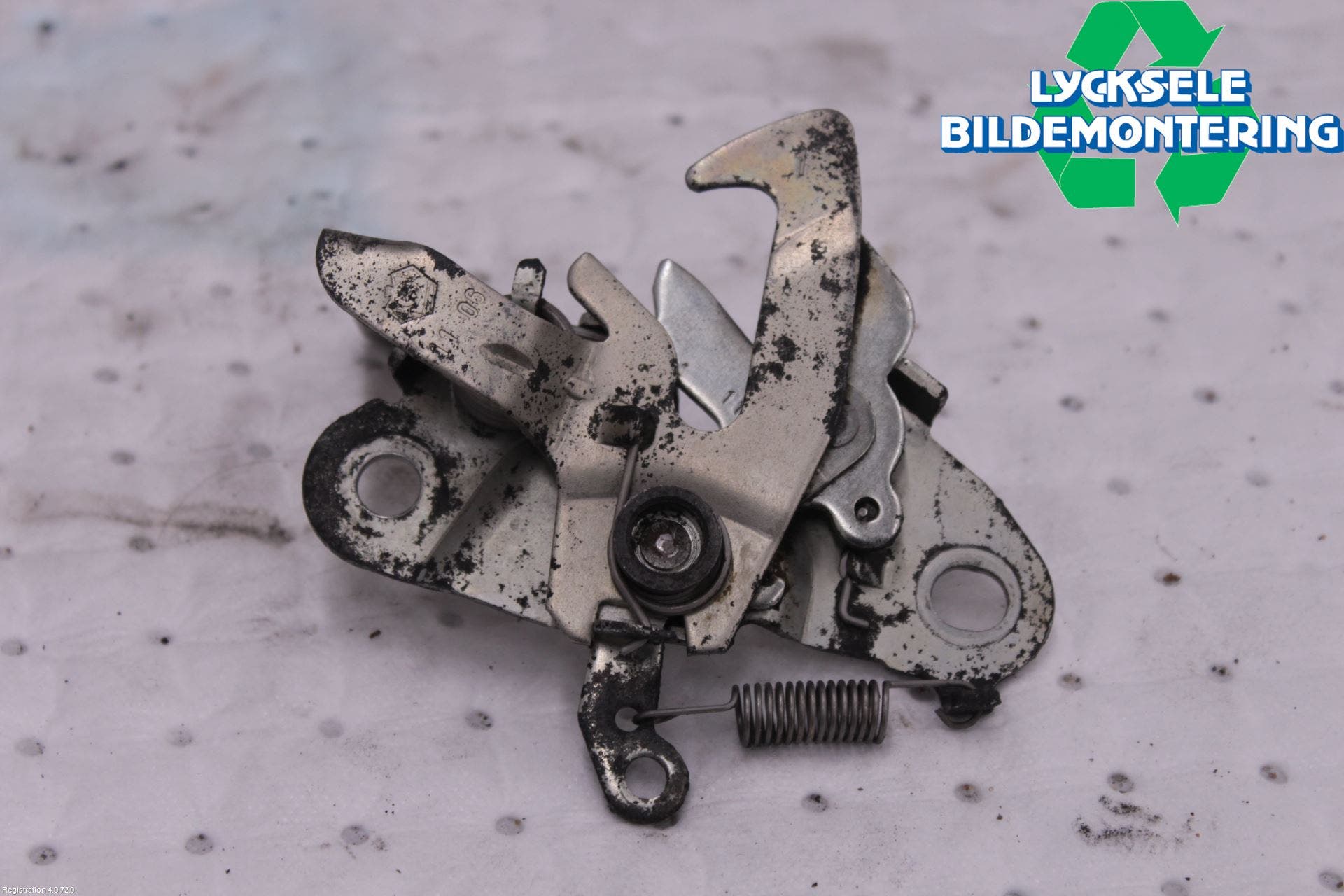 Toyota AYGO 06-14 Huvlås