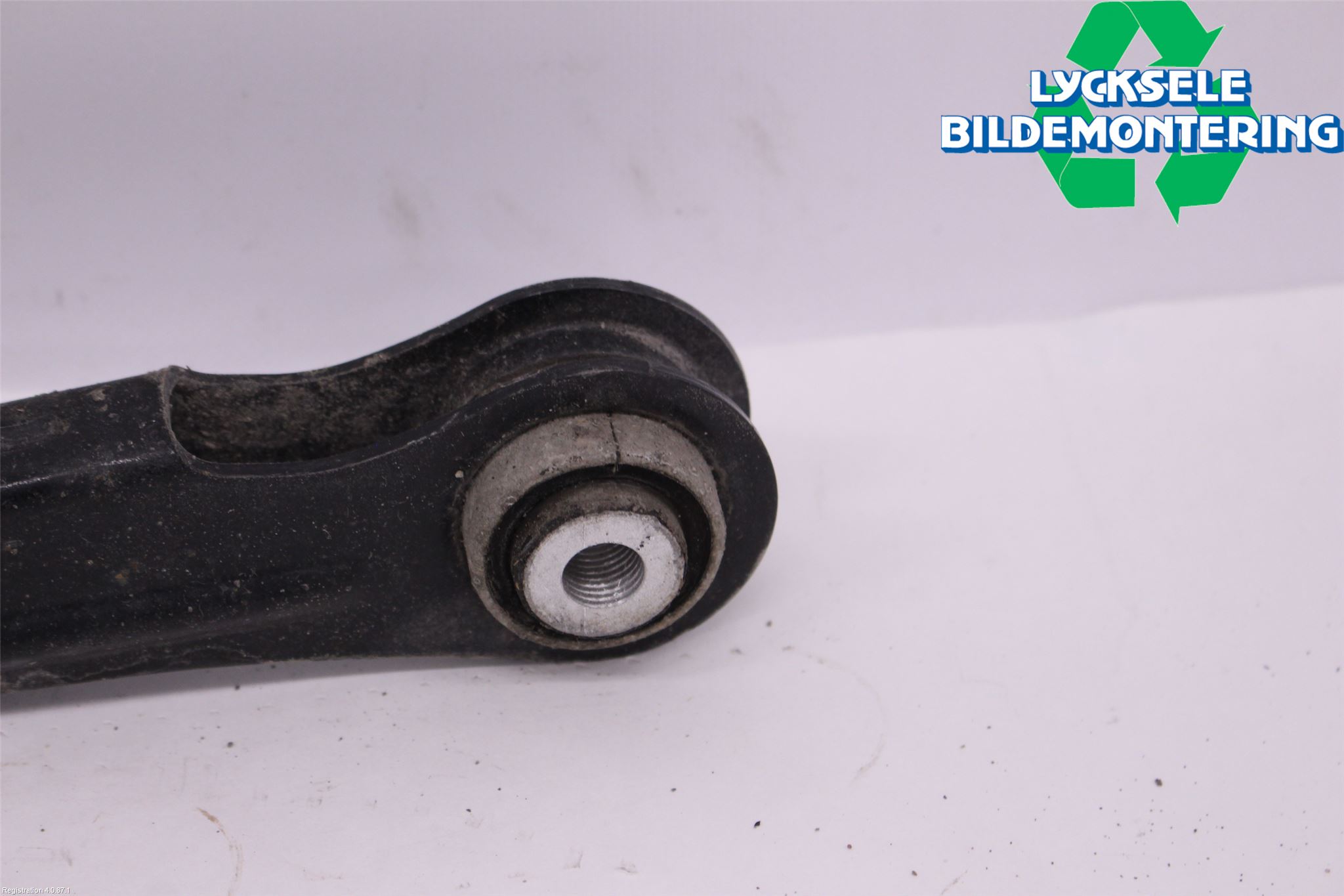 BMW 3 G20/G21/G80/G81 19- Bärarm Bak Övre Höger