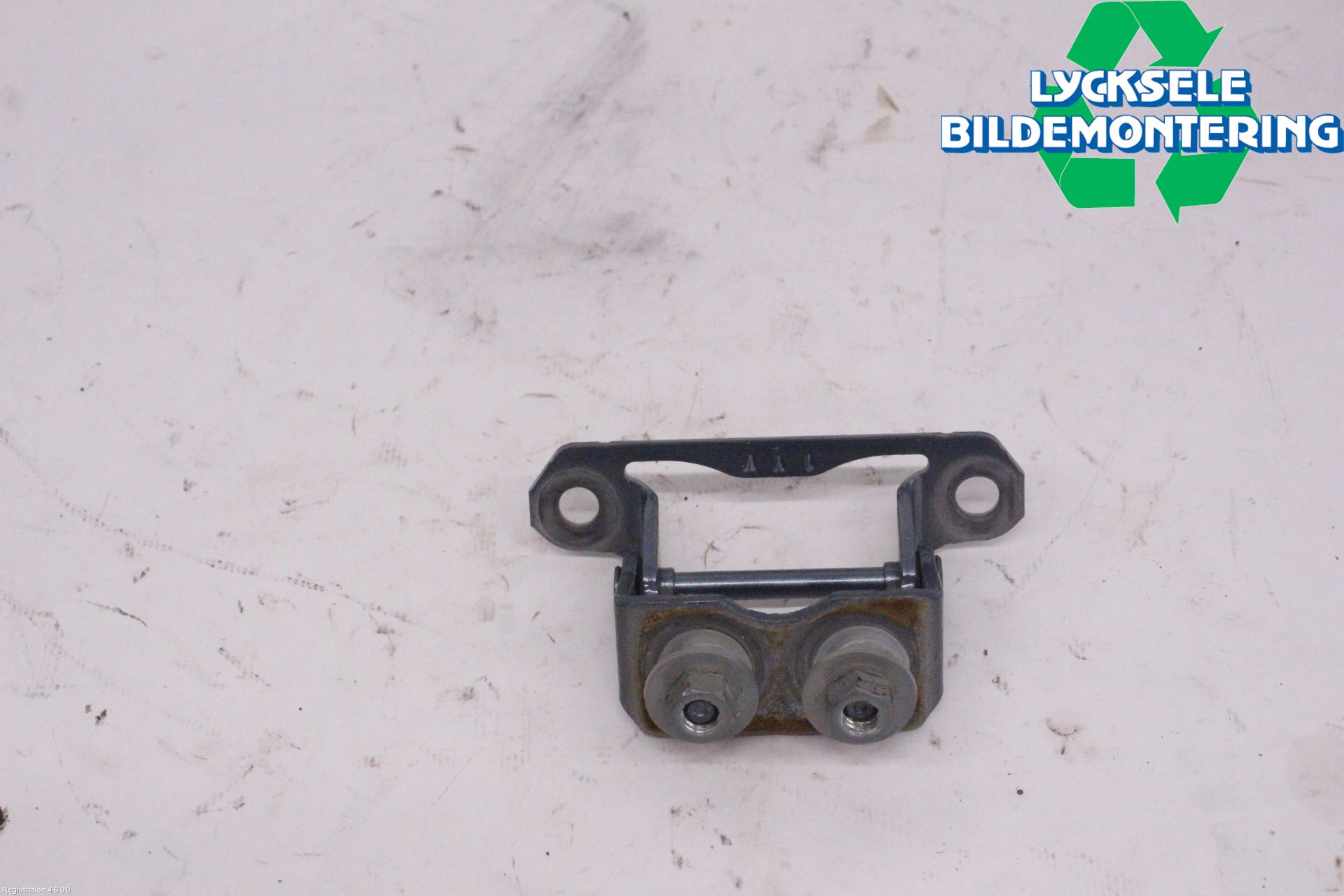 Subaru XV 12-17 Bakluckegångjärn Hö
