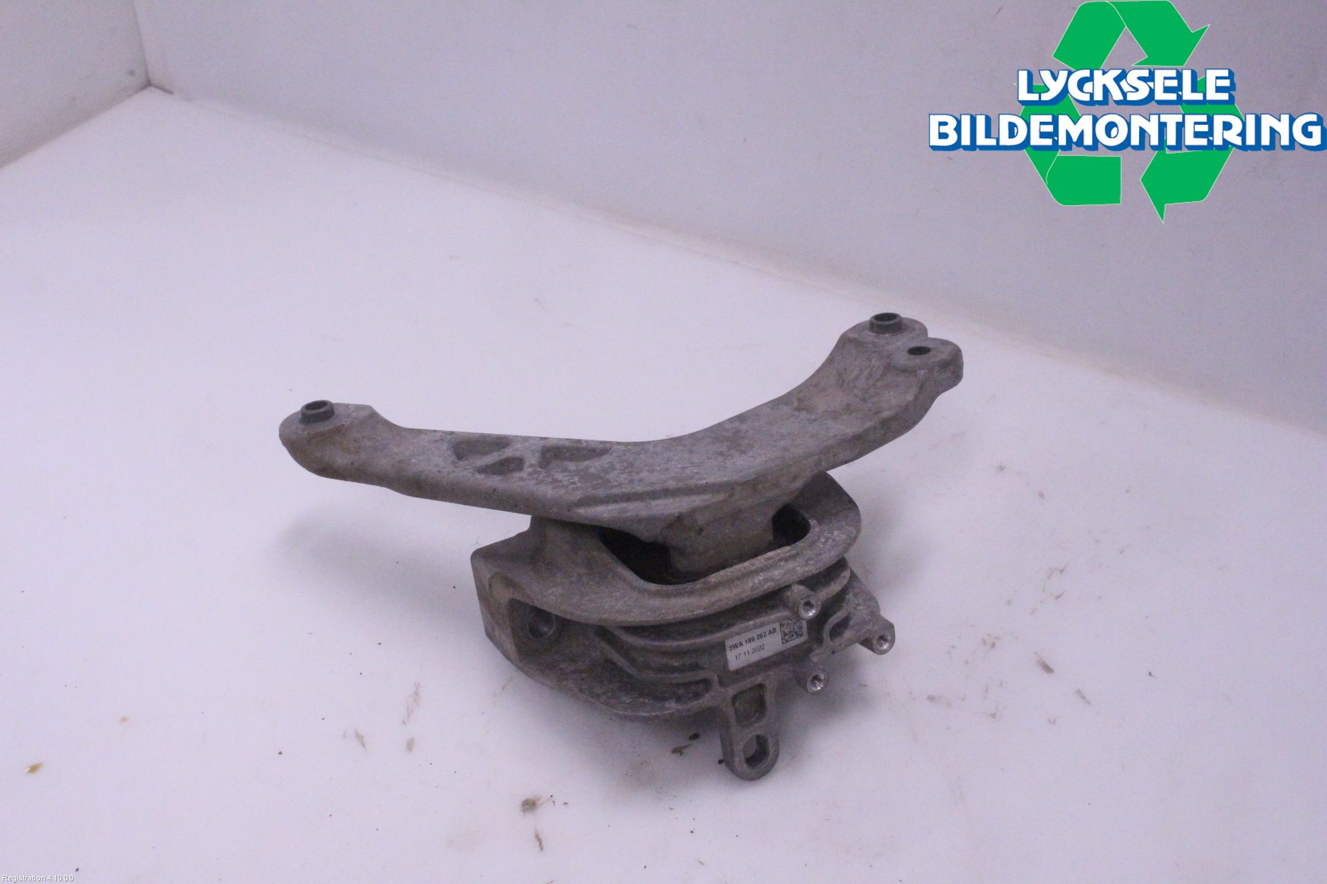Volkswagen VW TRANSP/CARAVELLE (T7) 22-24 Motorfäste