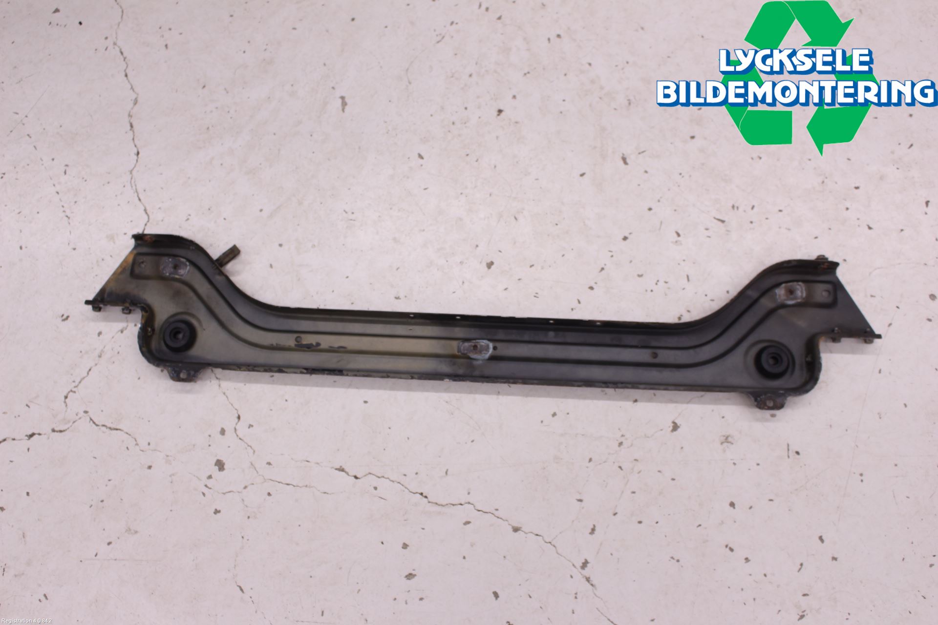 Mercedes-Benz MB ML (W164) 05-11 Frontplåt Undre