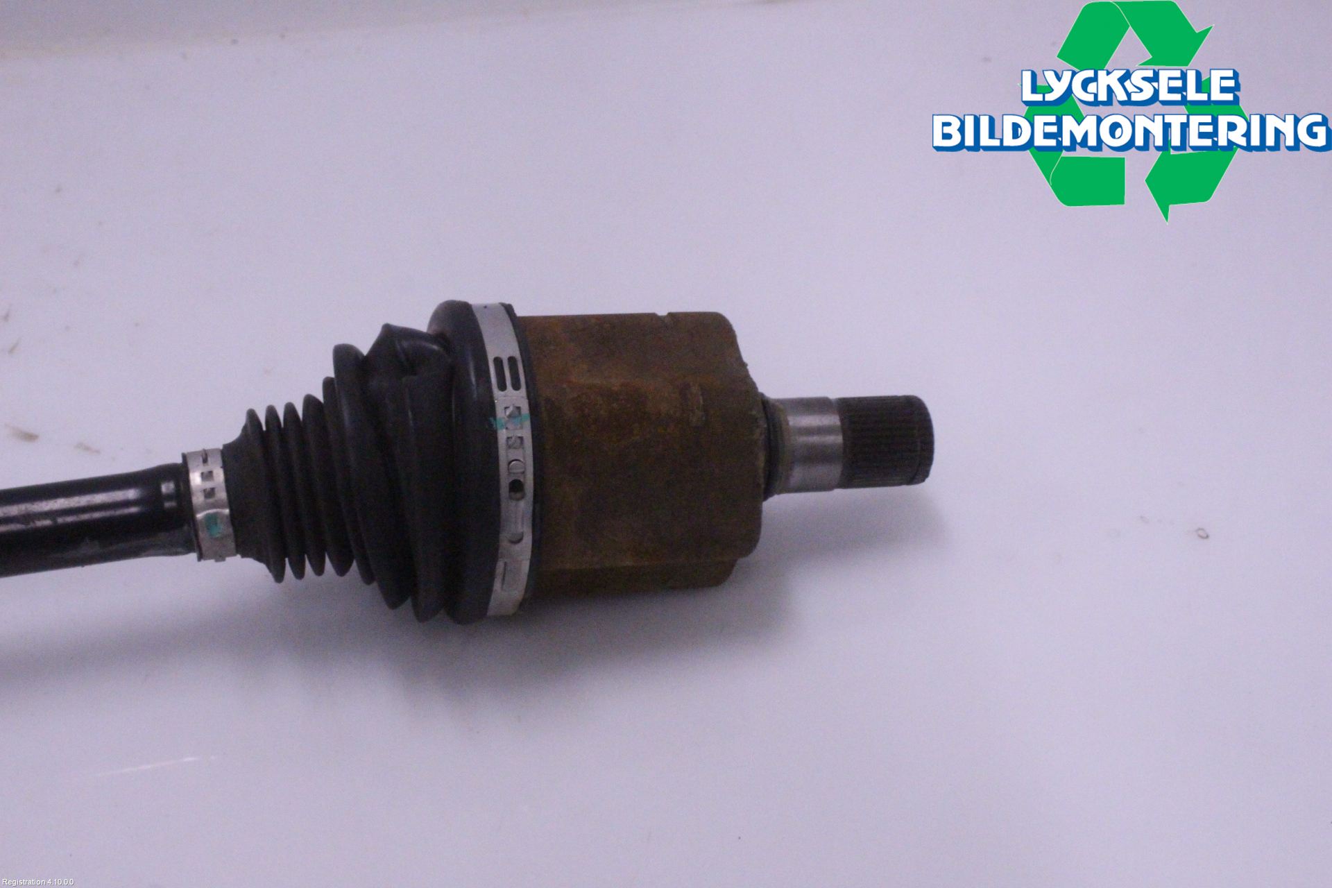 Volkswagen VW TRANSP/CARAVELLE (T7) 22-24 Drivaxel Fram Vänster