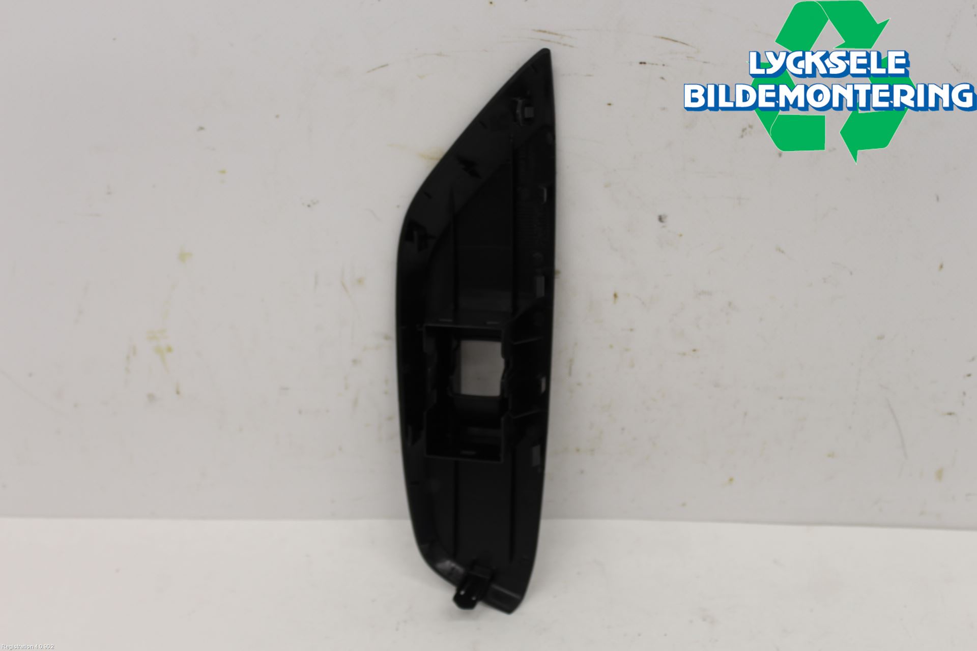 Toyota YARIS CROSS XP21 21- Inredning Armstöd