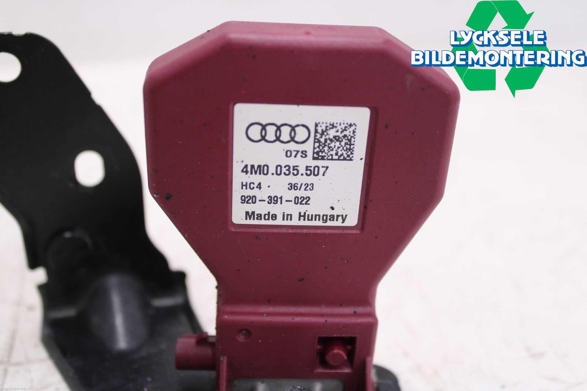Audi A4/S4 B9 20- Antenn