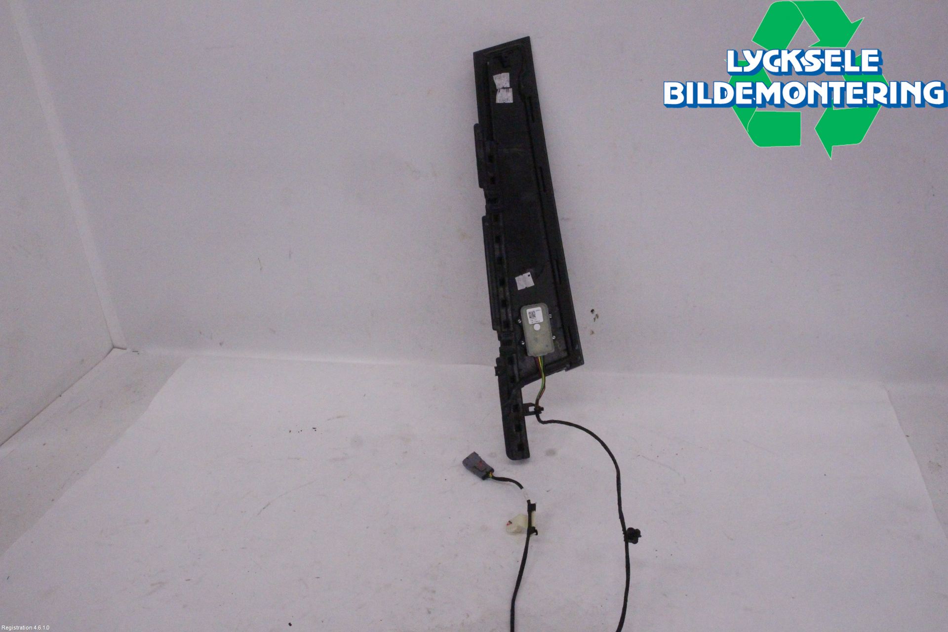 Ford MUSTANG Mach-E 21- Dörr Dekorlist Fram Hö