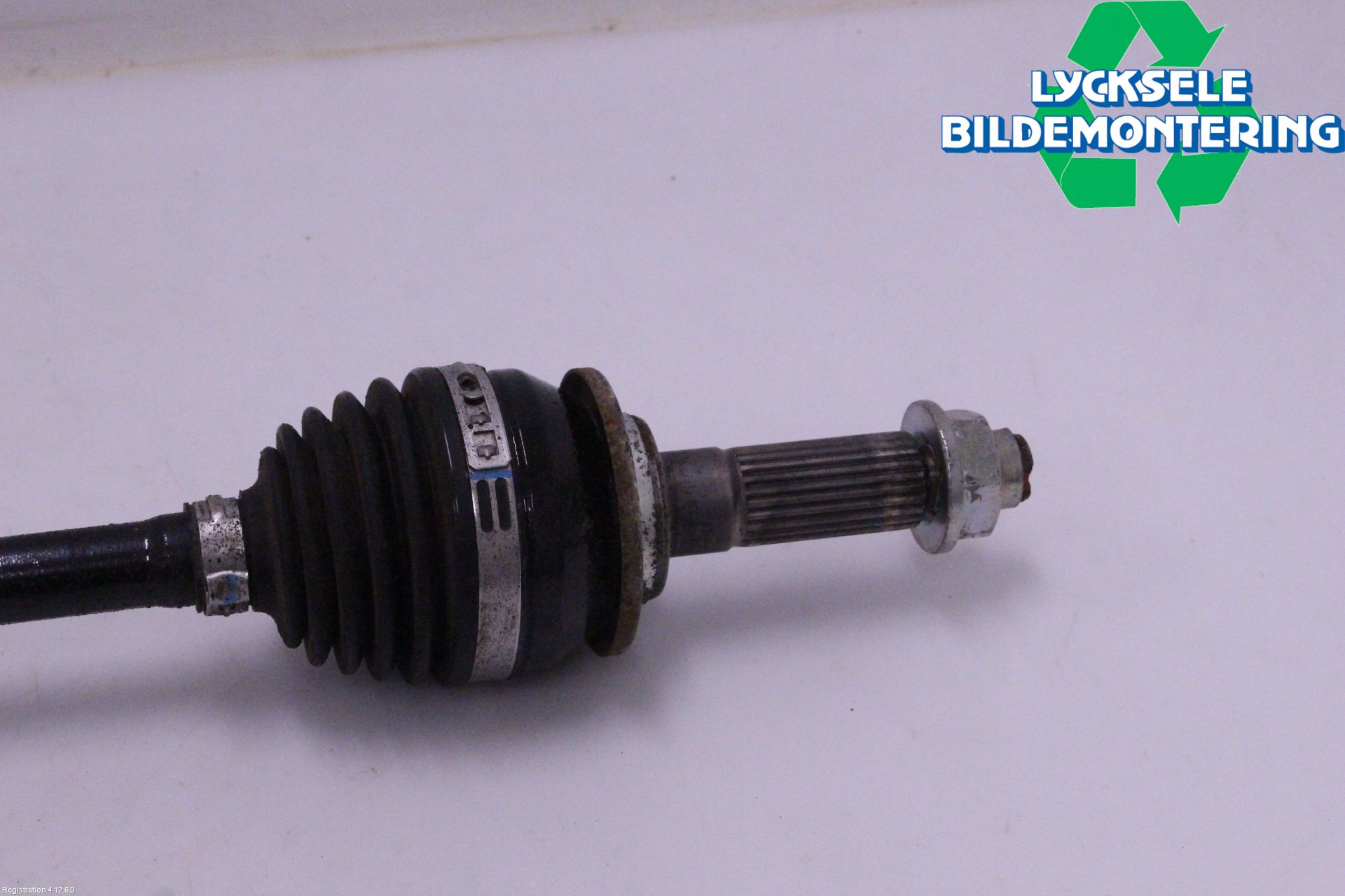 Suzuki SX4 S-CROSS 22- Drivaxel Bak Vänster