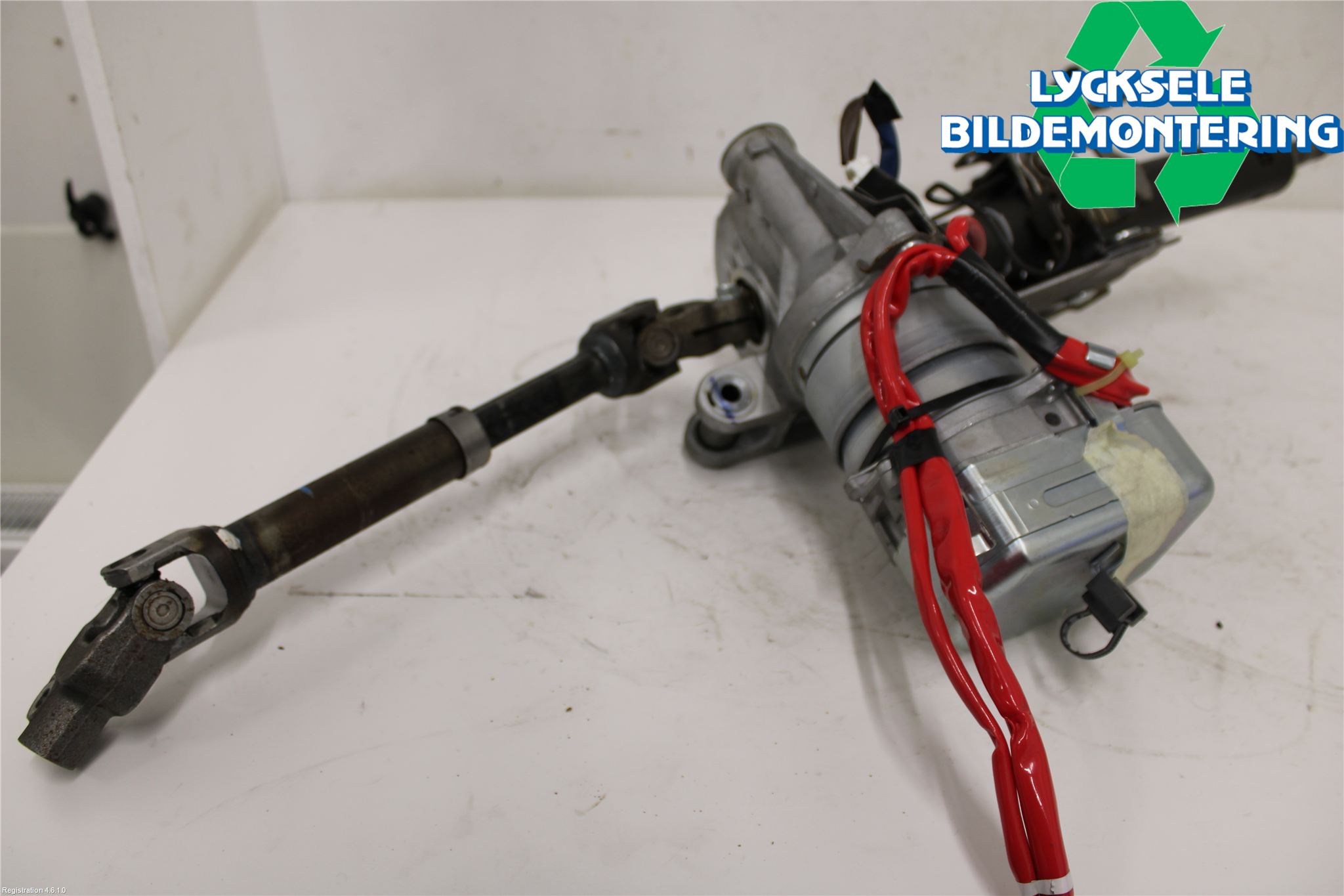 Toyota AURIS 13-19 Rattaxelagg Med Inb Servo