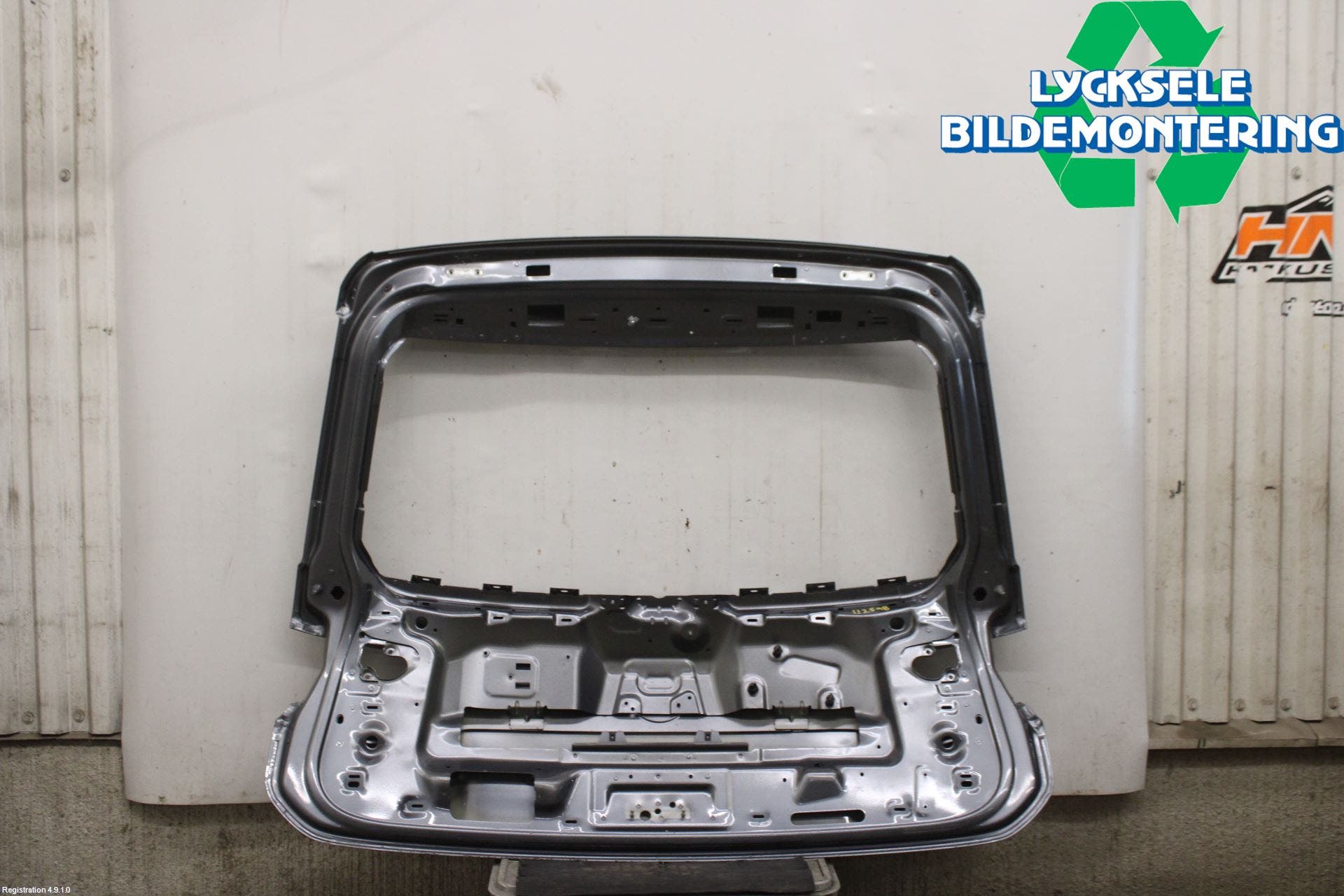 Volkswagen VW TIGUAN 16-24 Baklucka Kombi