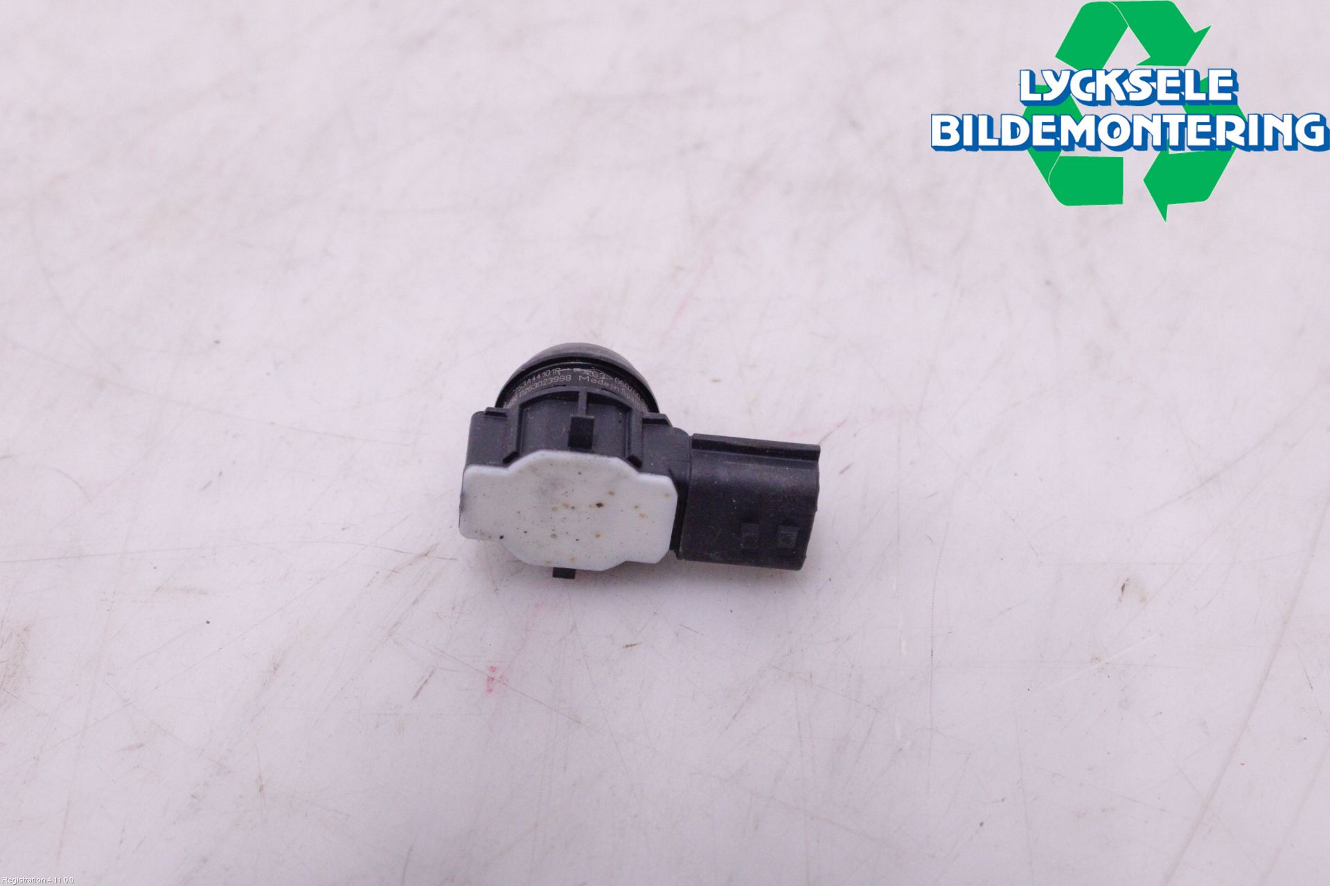 Renault CLIO IV 16-19 Parkeringshjälp Backsensor