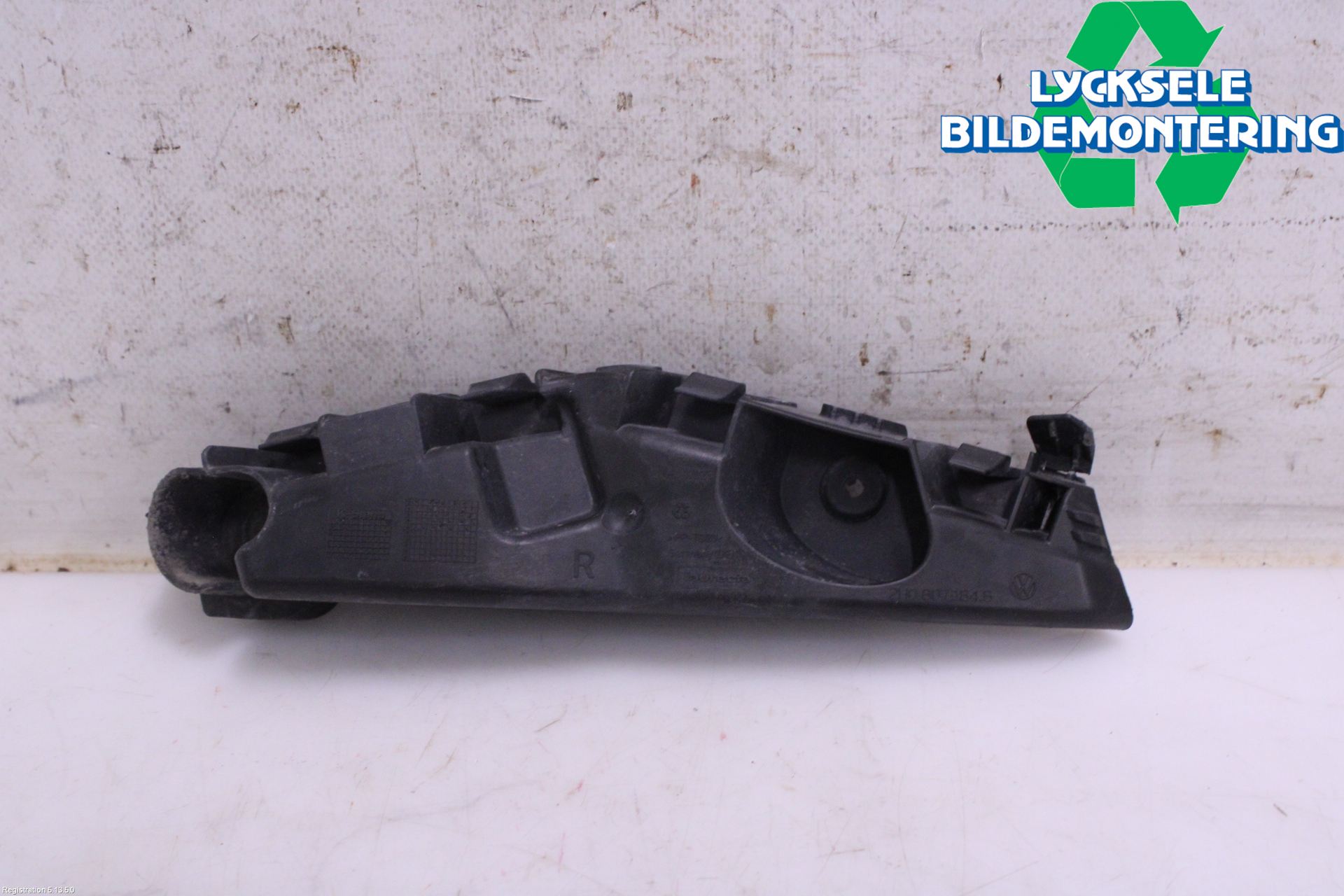 Volkswagen VW AMAROK 2H 10-22 Stötfångarfäste Fram Hö