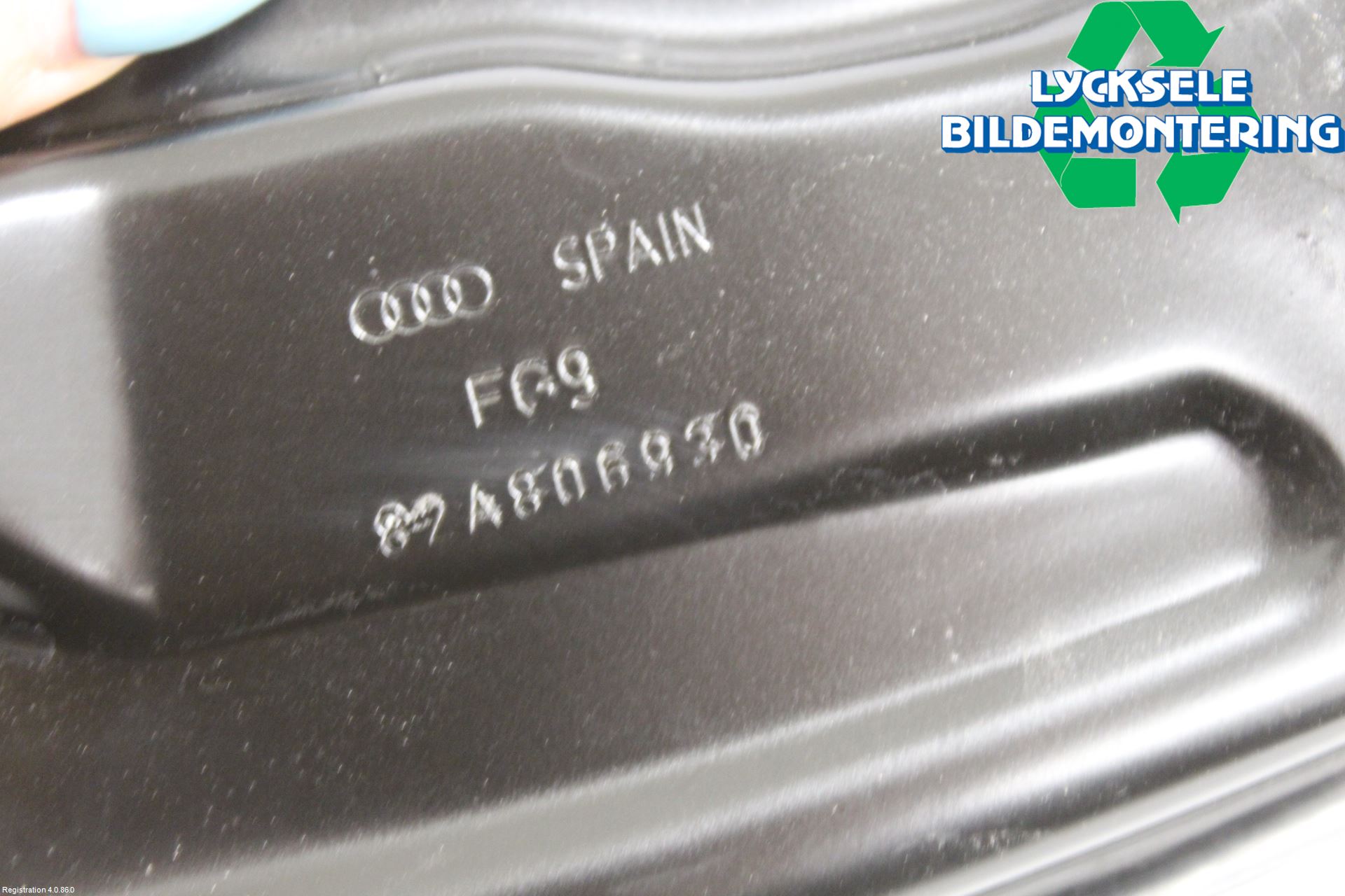 Audi A1 19- Strålkast Fästsarg