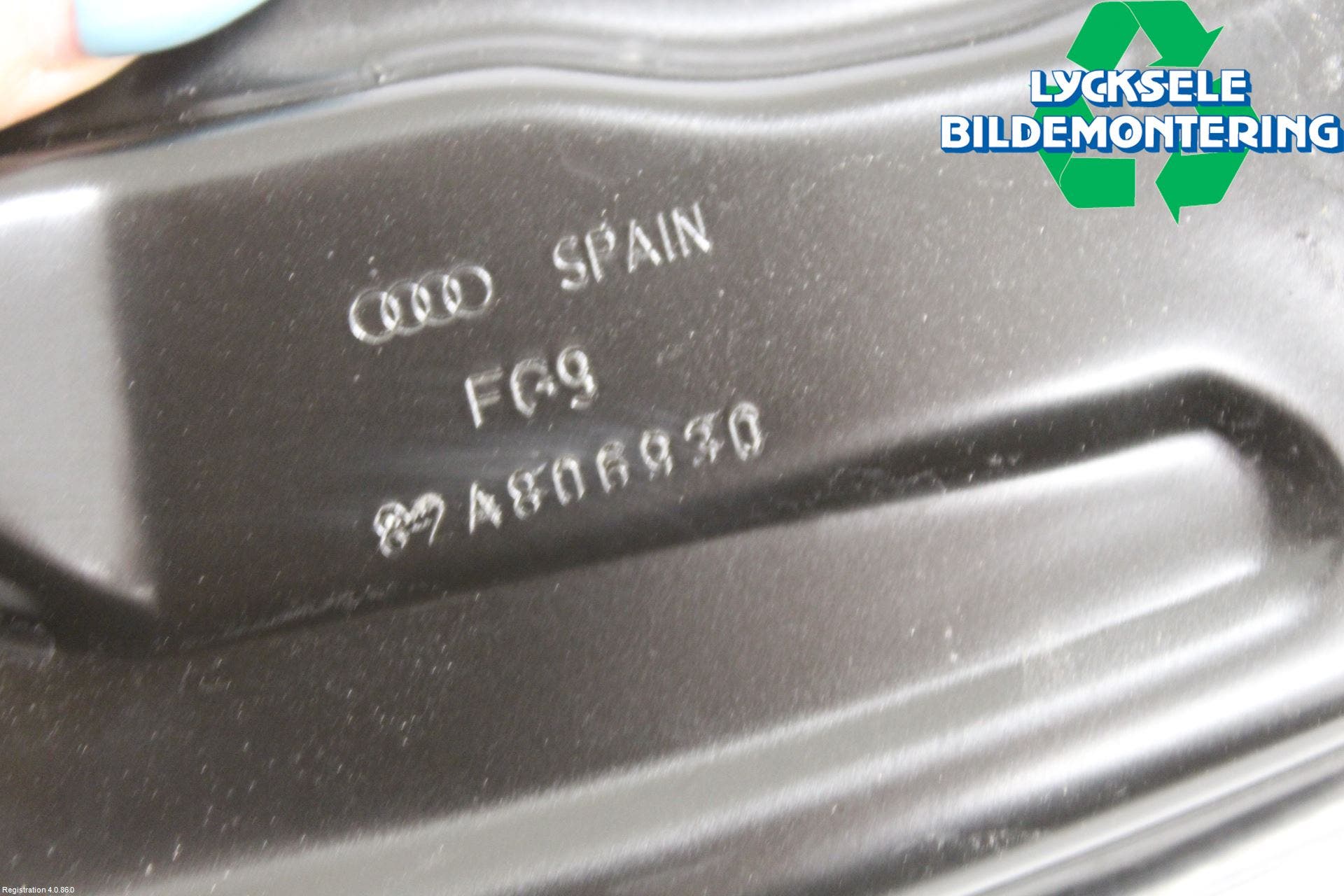 Audi A1 19- Strålkast Fästsarg