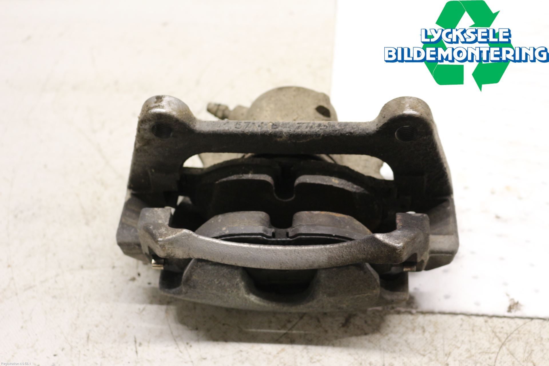 Volkswagen VW PASSAT 15-19 Bromsok Fram Vänster