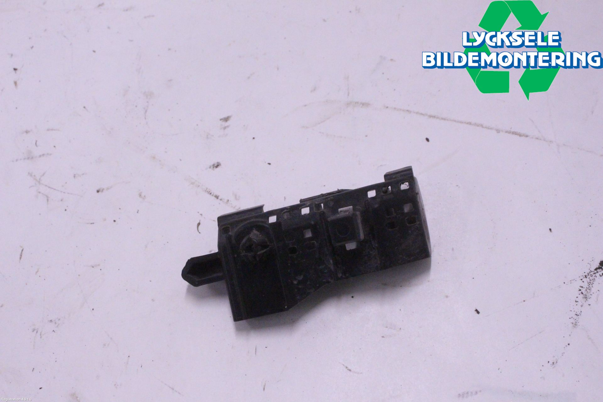 Subaru OUTBACK   07-09 Stötfångarfäste Fram Hö