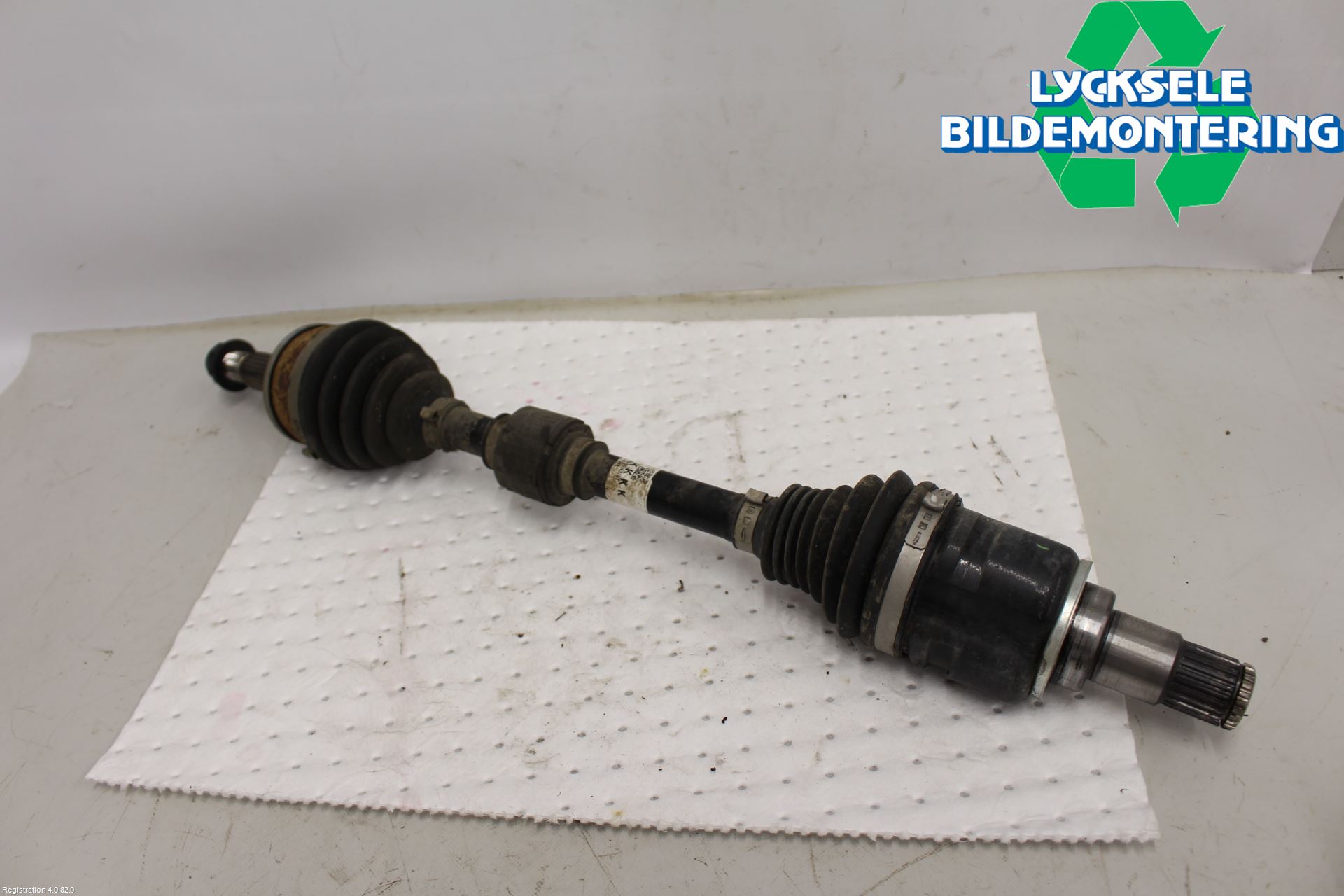 Toyota COROLLA 19- Drivaxel Fram Vänster