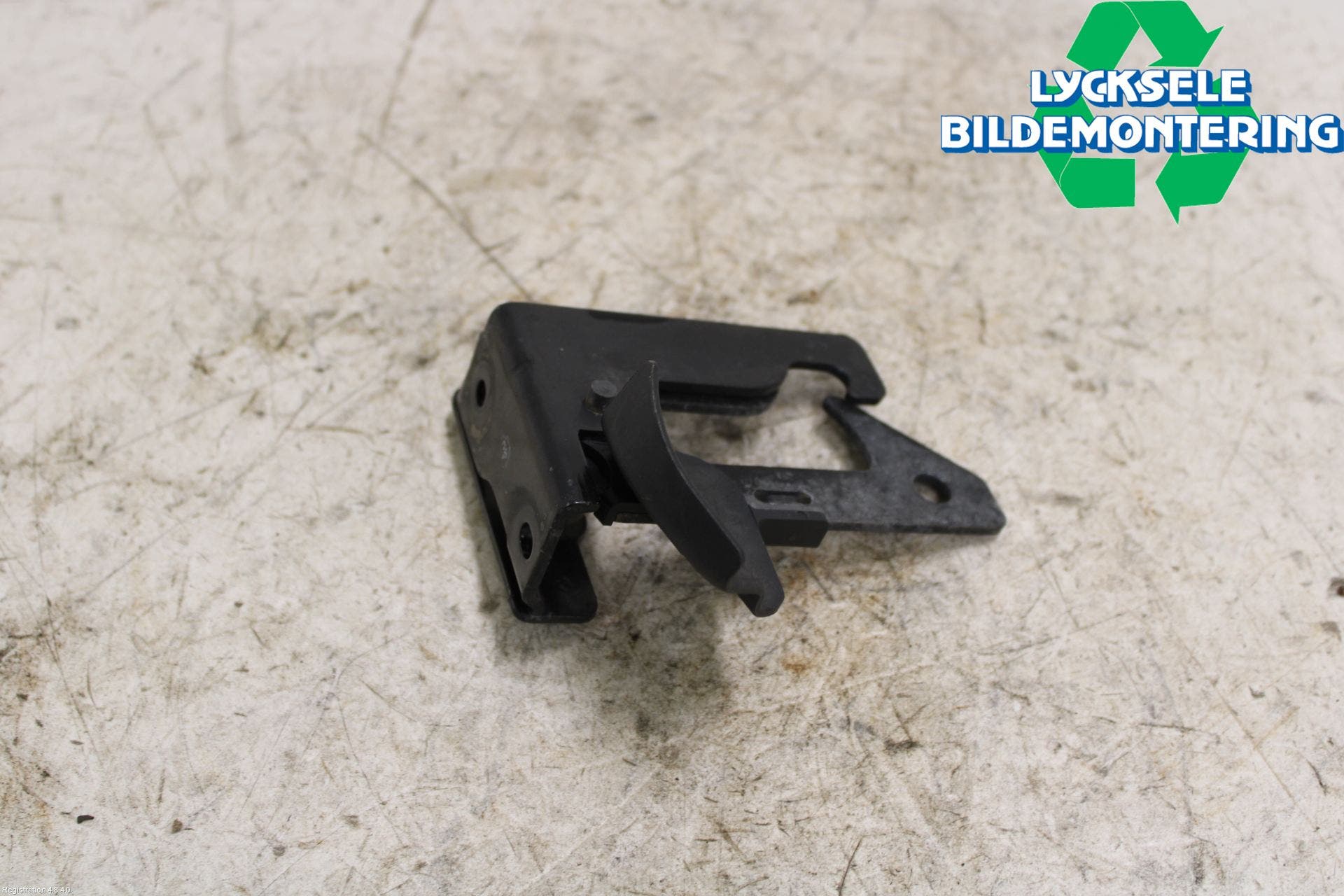 Mercedes-Benz MB C-KLASS (W204) 07-15 Huv Spärr