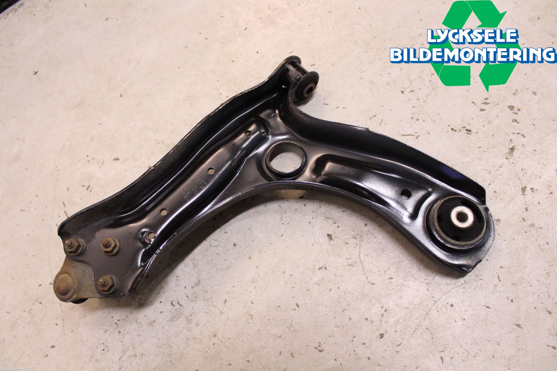 Volkswagen VW POLO 10-17 Bärarm Fram Undre Hö