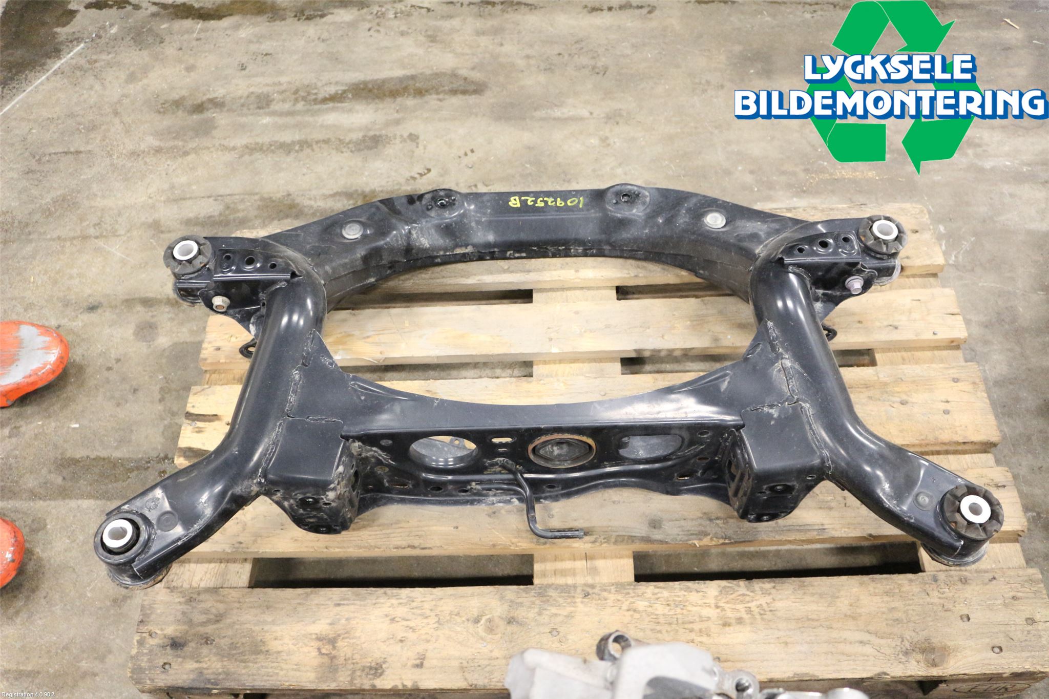 Toyota RAV4 19- Bakaxelbalk