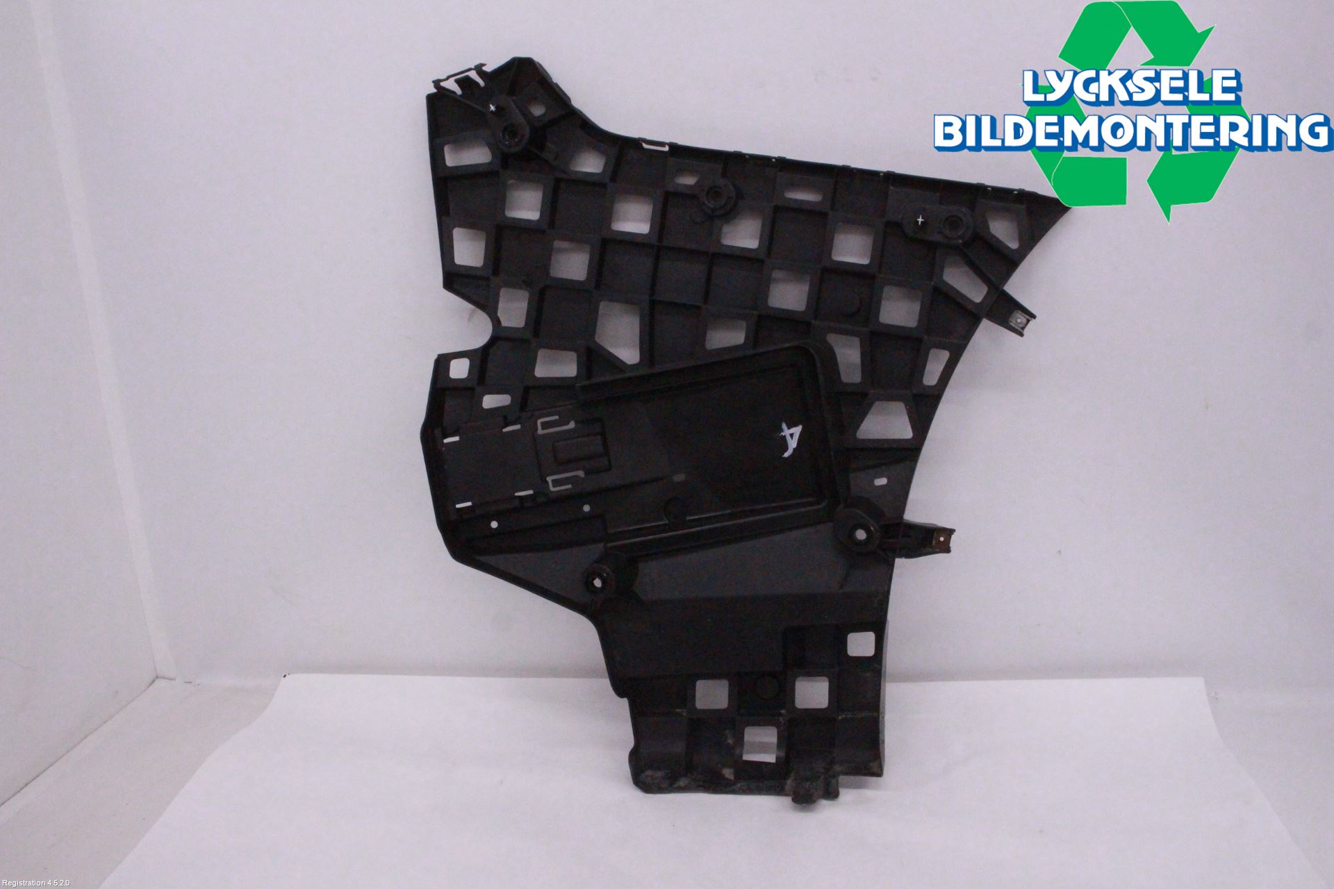 BMW X7 G07 19- Stötfångarfäste Bak Vä