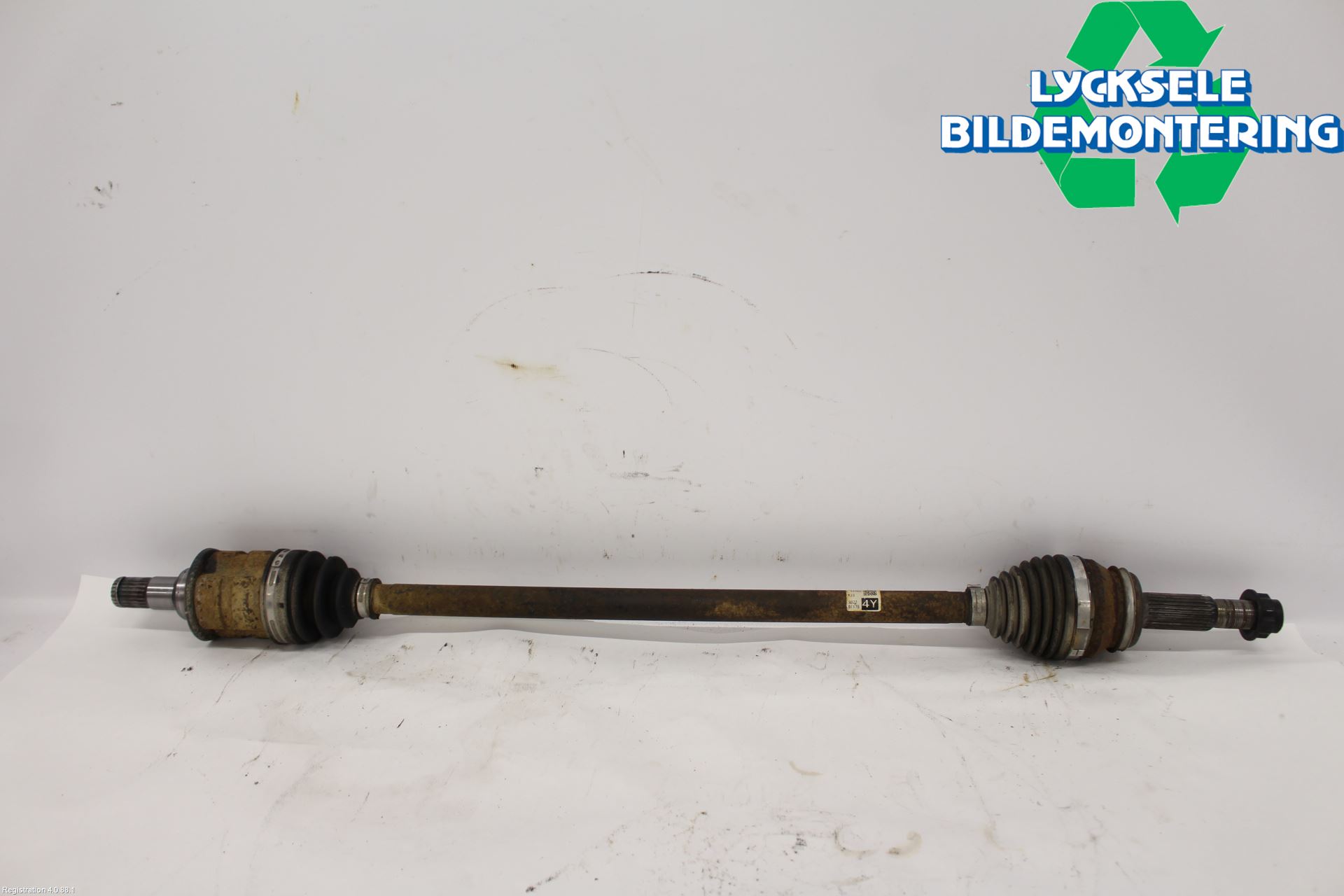 Toyota RAV4 19- Drivaxel Bak Höger