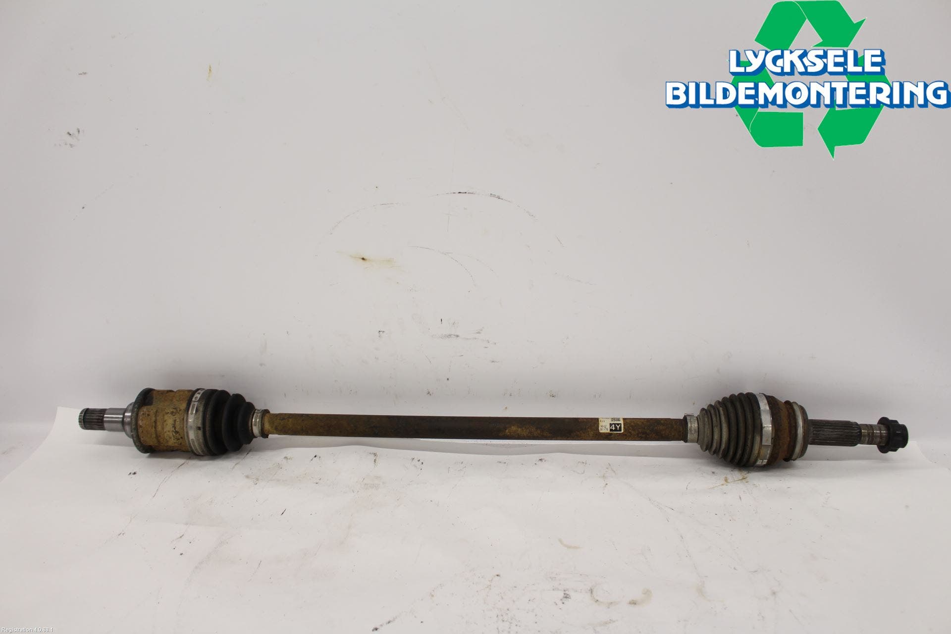 Toyota RAV4 19- Drivaxel Bak Höger