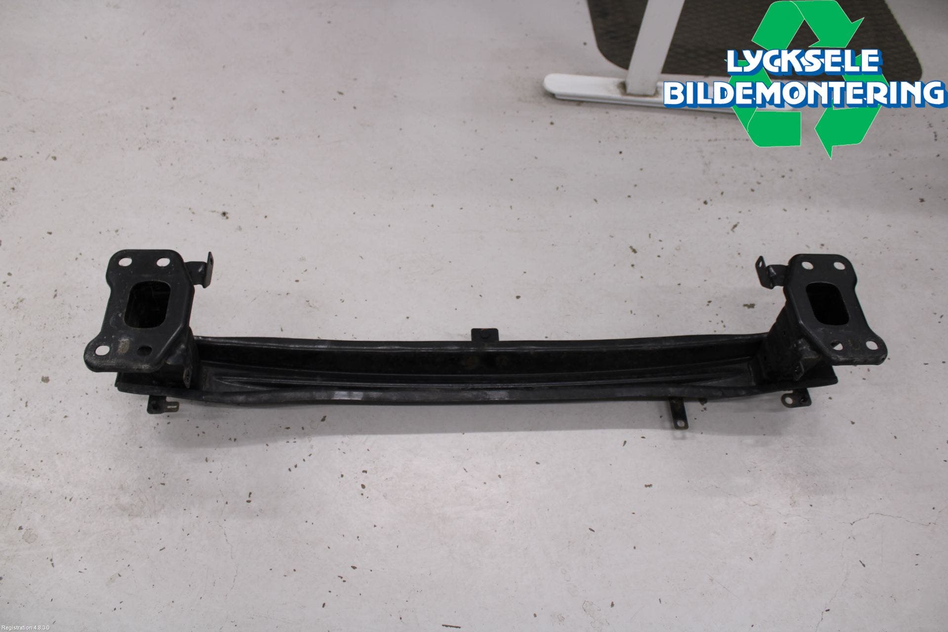 Skoda SUPERB 09-15 Stötfångarbalk Fram