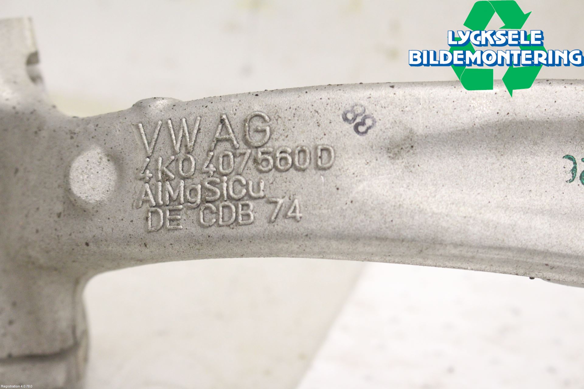 Audi A6 F2/C8 19- Styrspindel Lagerhus Hö