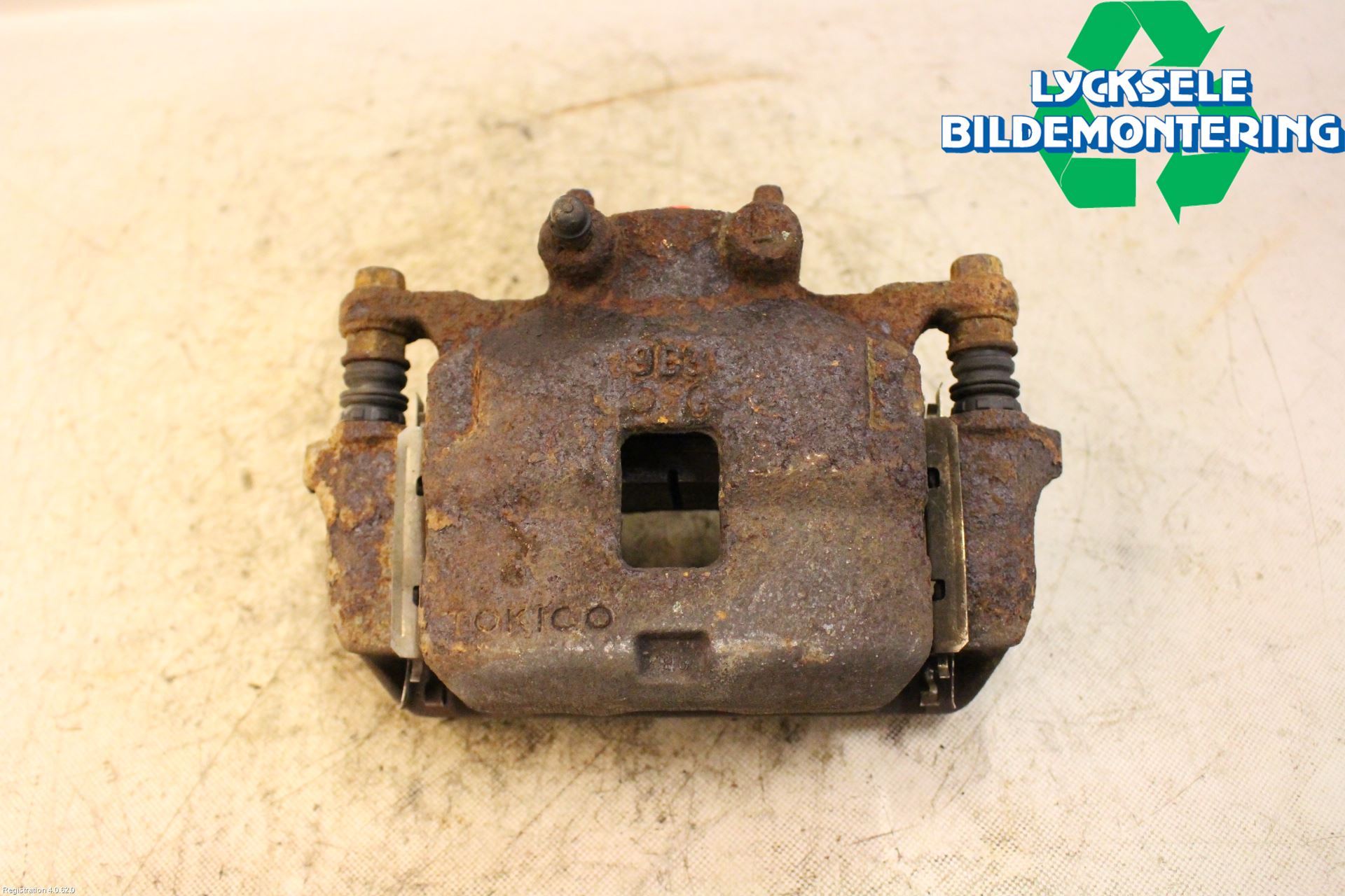 Mitsubishi L200 06-15 Bromsok Fram Vänster