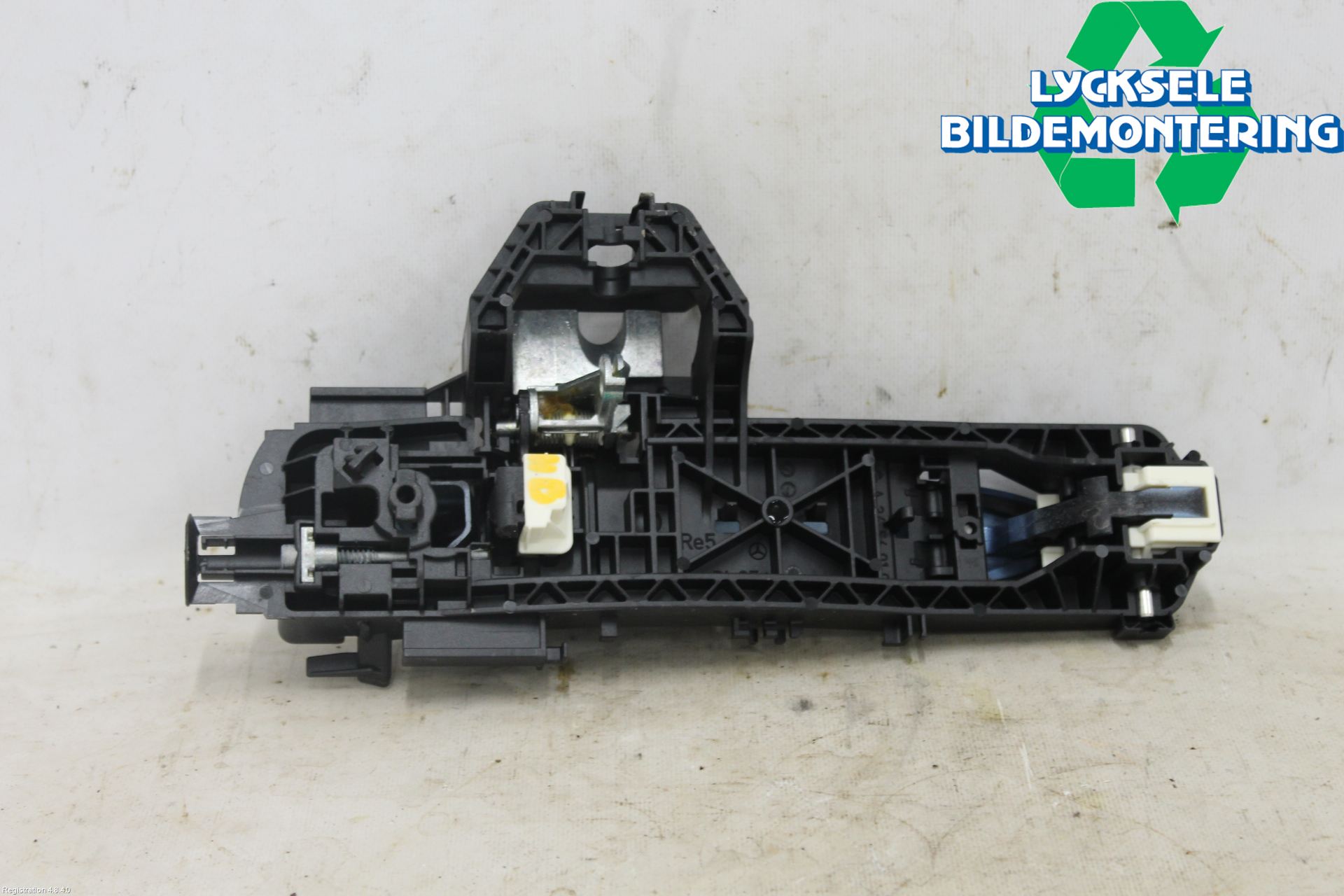 Mercedes-Benz MB E-KLASS (W212) 09-16 Dörrhandtag Yttre Hö