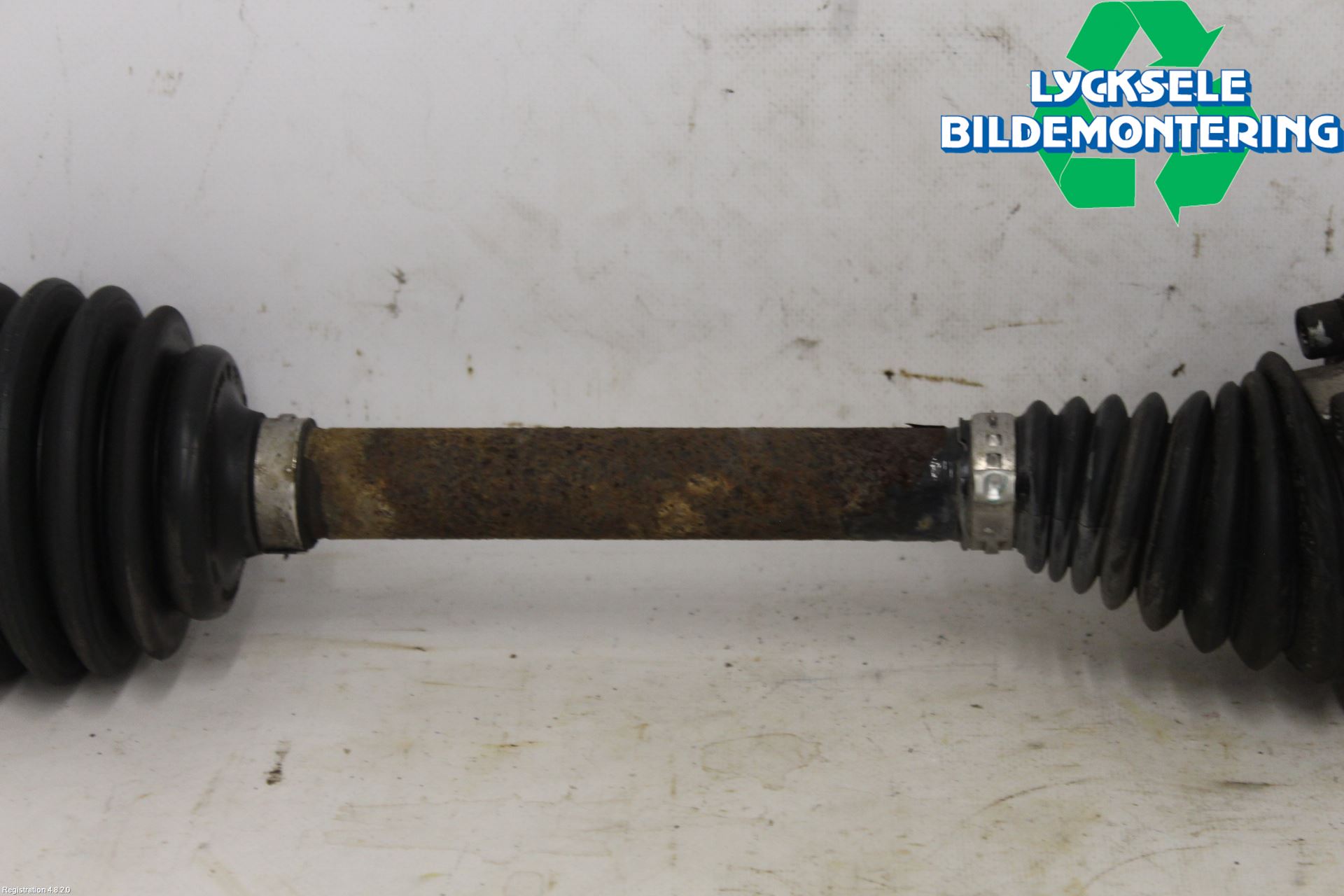 Skoda PRAKTIK Drivaxel Fram Vänster