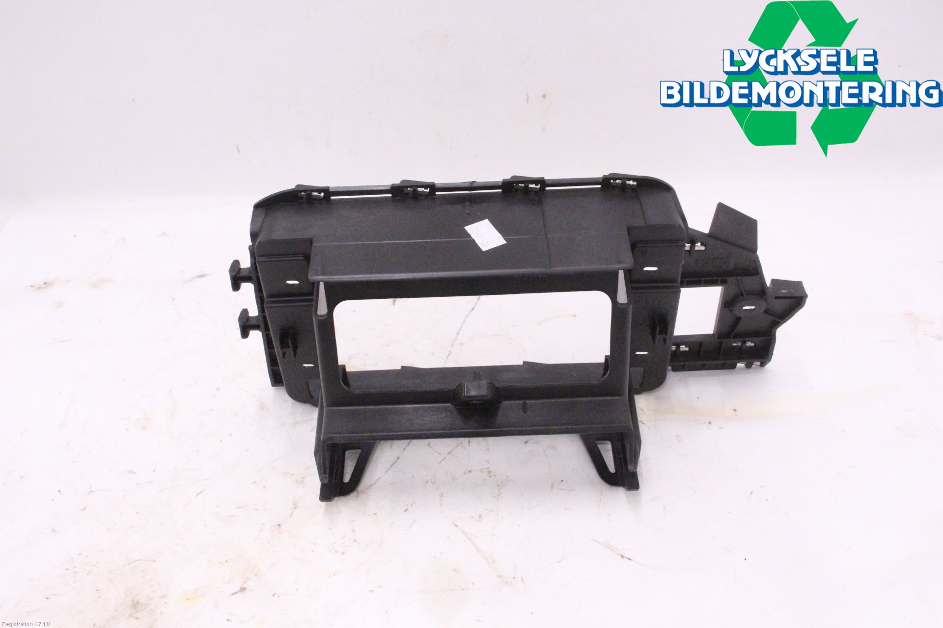Volkswagen VW TAIGO 22- Instrument-Radio Sarg