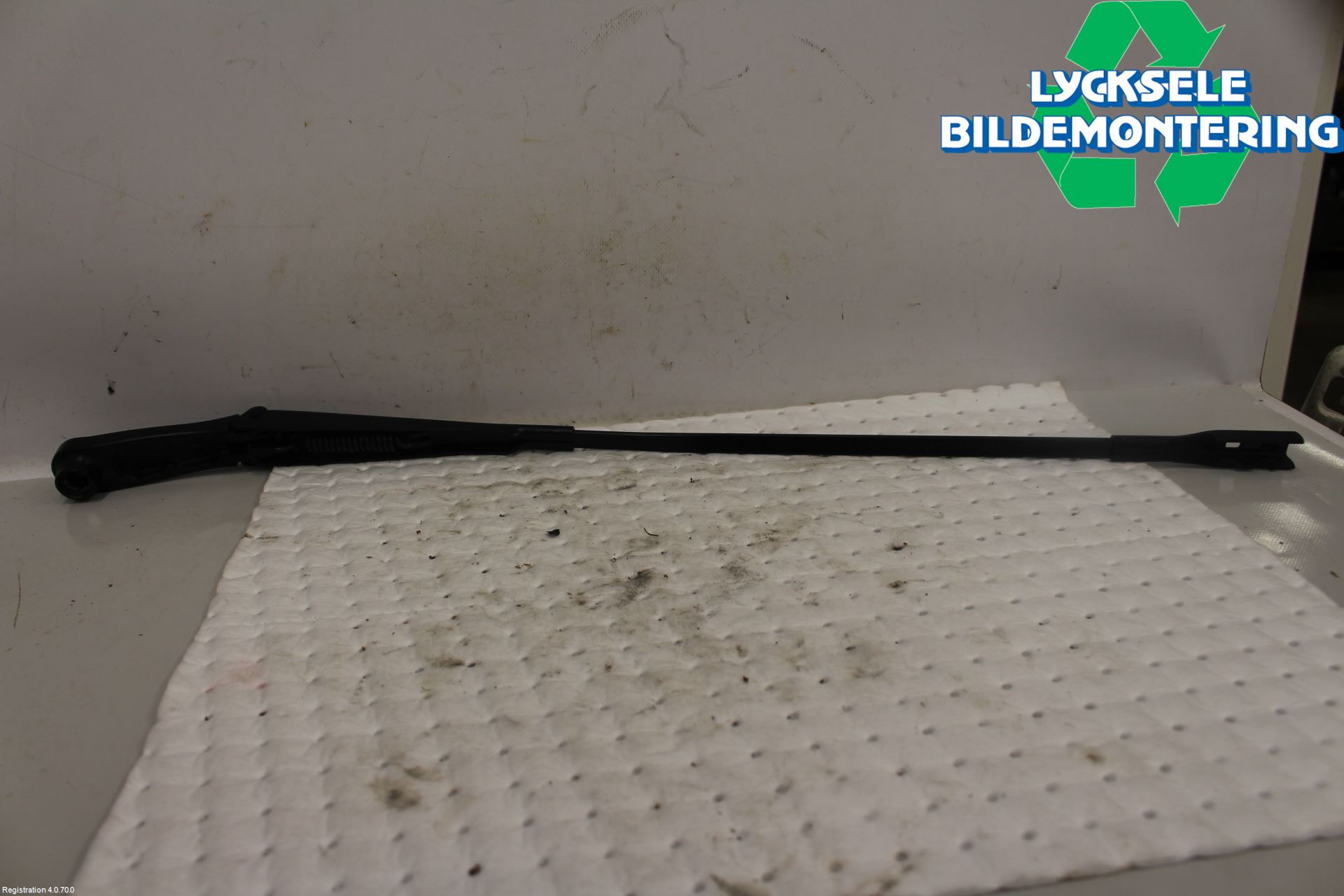 Audi A6 F2/C8 19- Torkararm Armar Vindruta