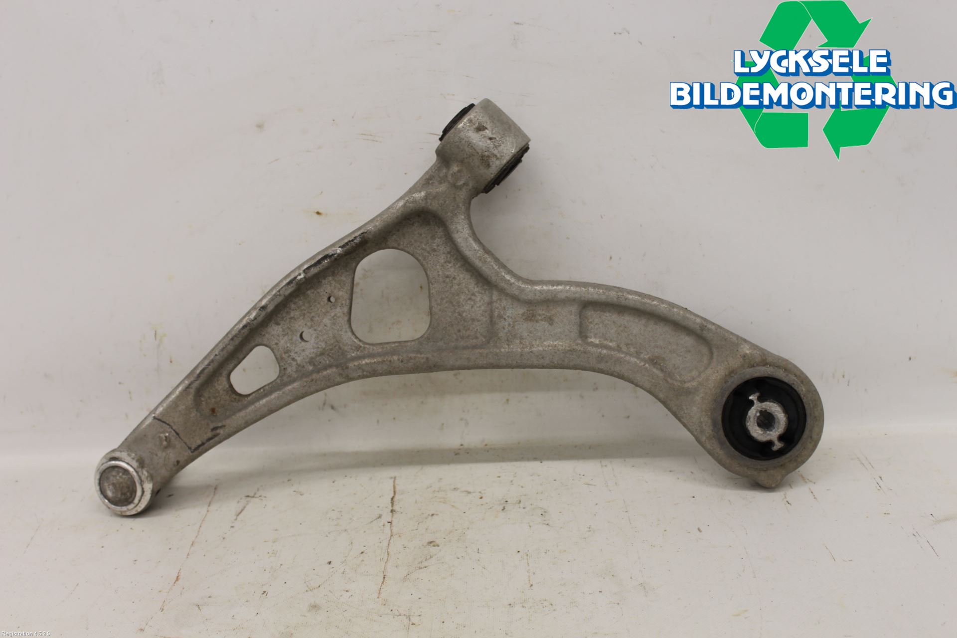 Ford MUSTANG Mach-E 21- Bärarm Fram Undre Hö