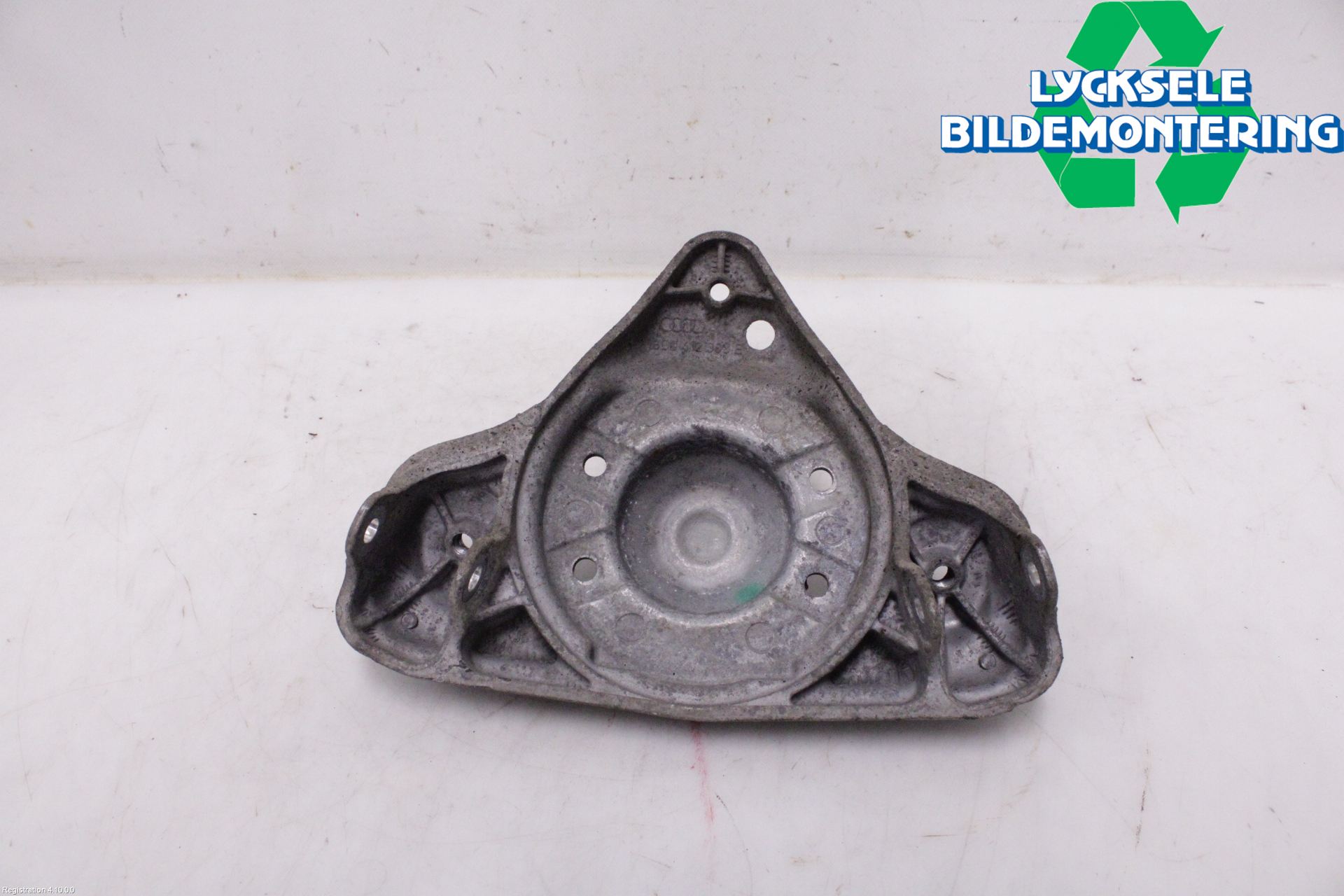 Volkswagen VW PASSAT 01-05 Fjäderbenslager Fram