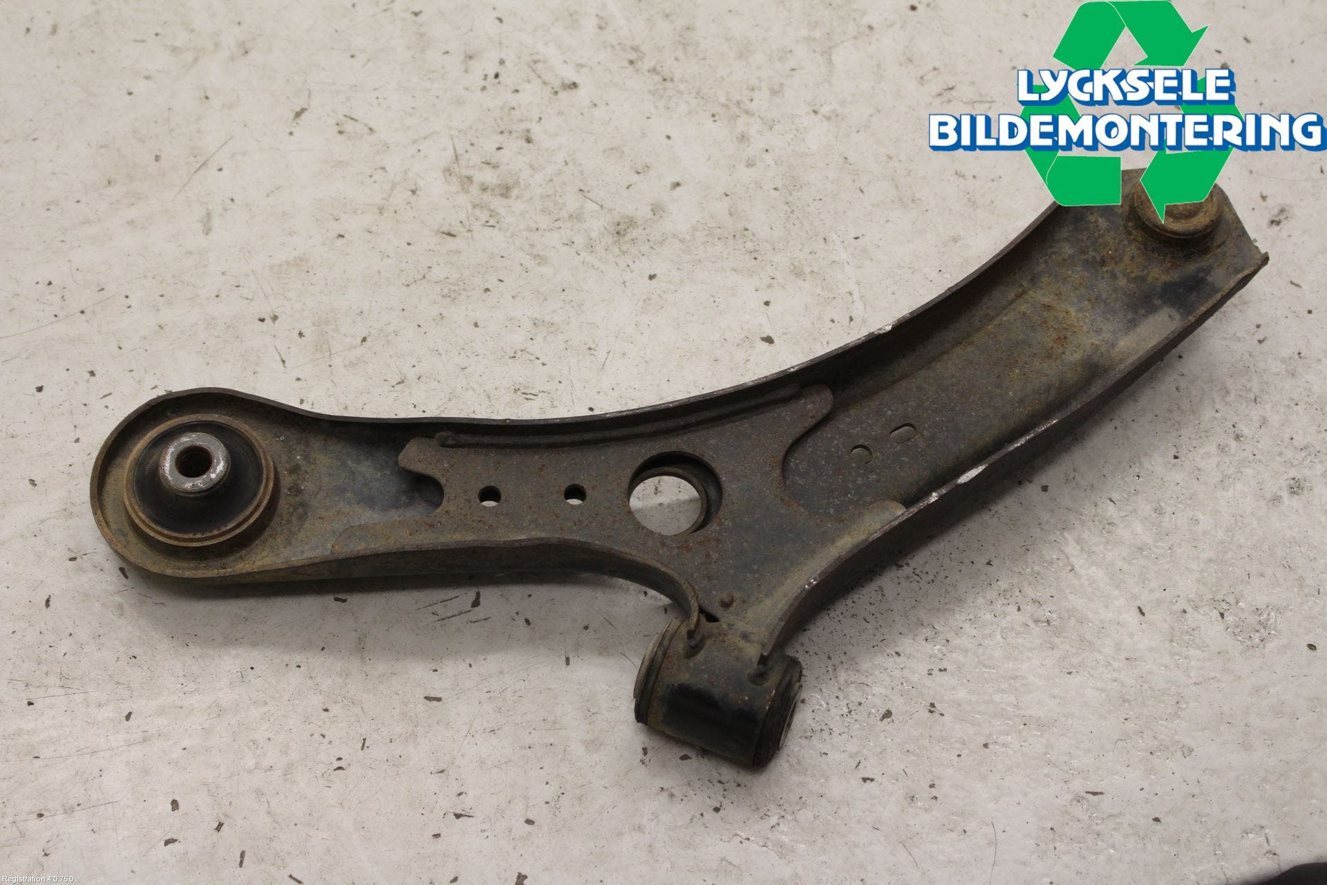 Suzuki SX4 10-13 Bärarm Fram Undre Hö